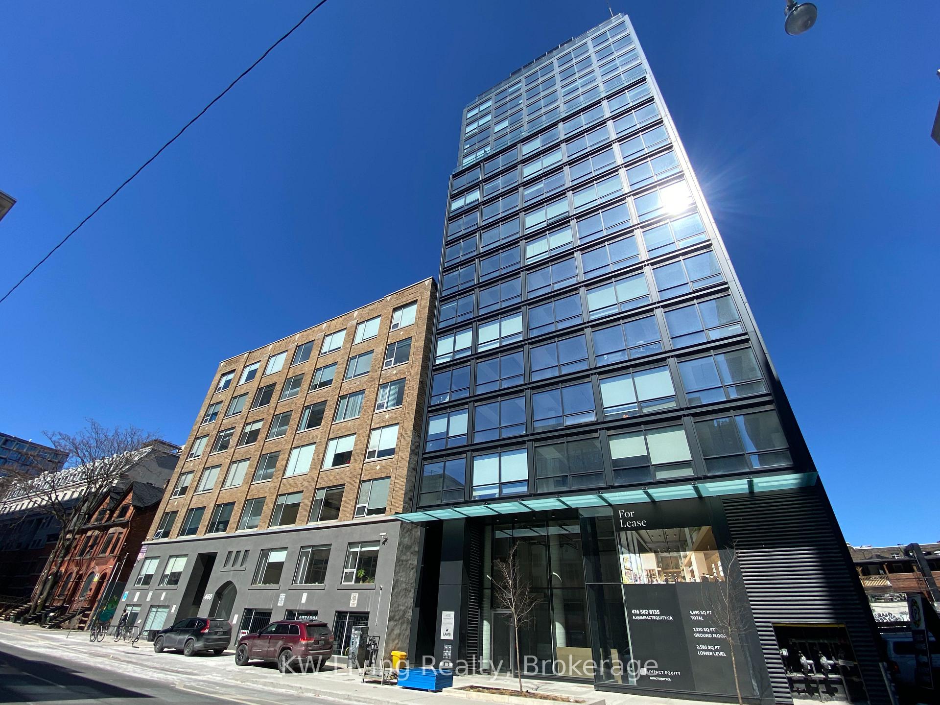 Front of Unit 703, 458 Richmond Street W