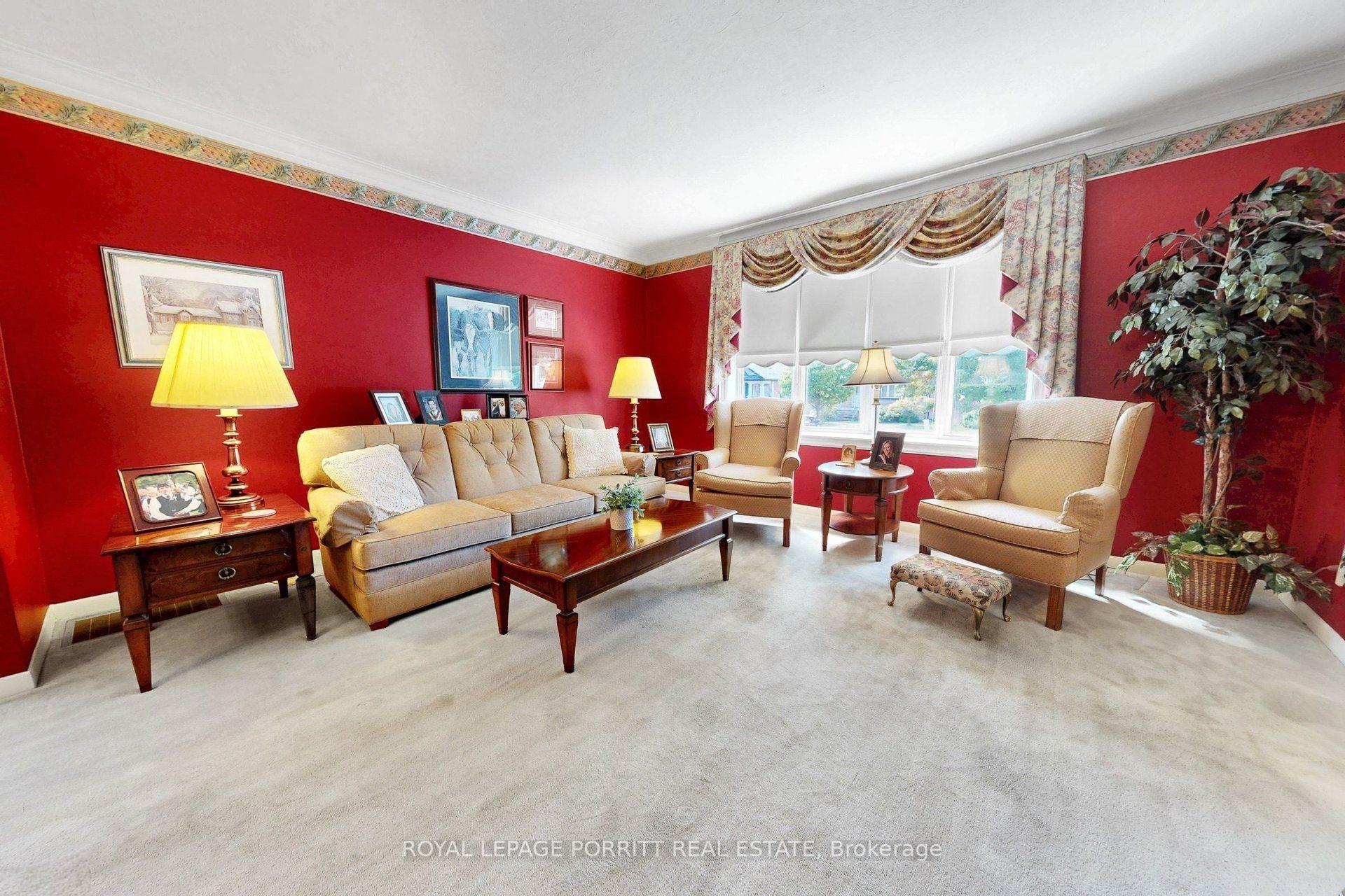Photo 7 of 247 Hallmark Avenue, Etobicoke, Alderwood — HOMEH