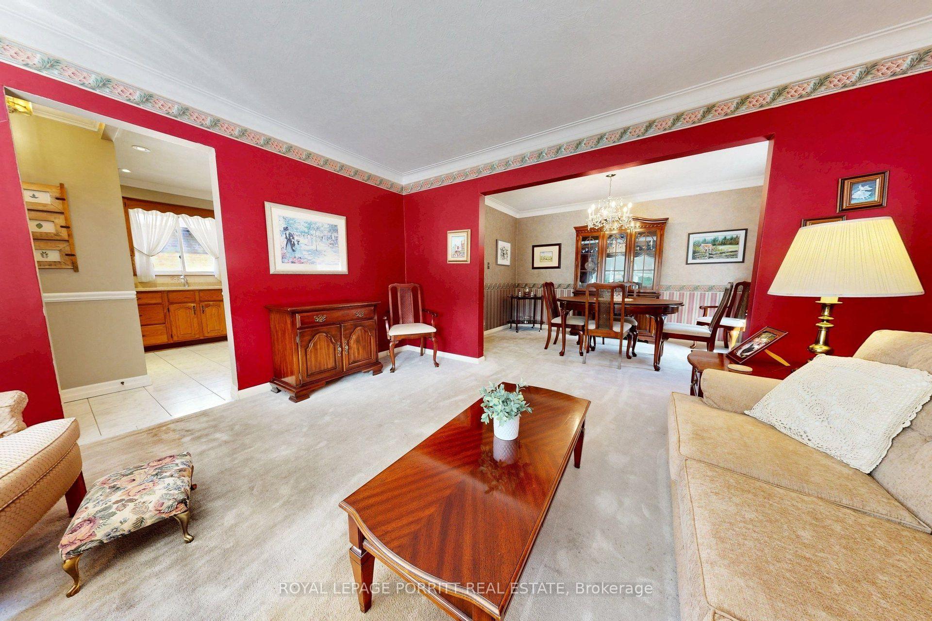 Photo 9 of 247 Hallmark Avenue, Etobicoke, Alderwood — HOMEH
