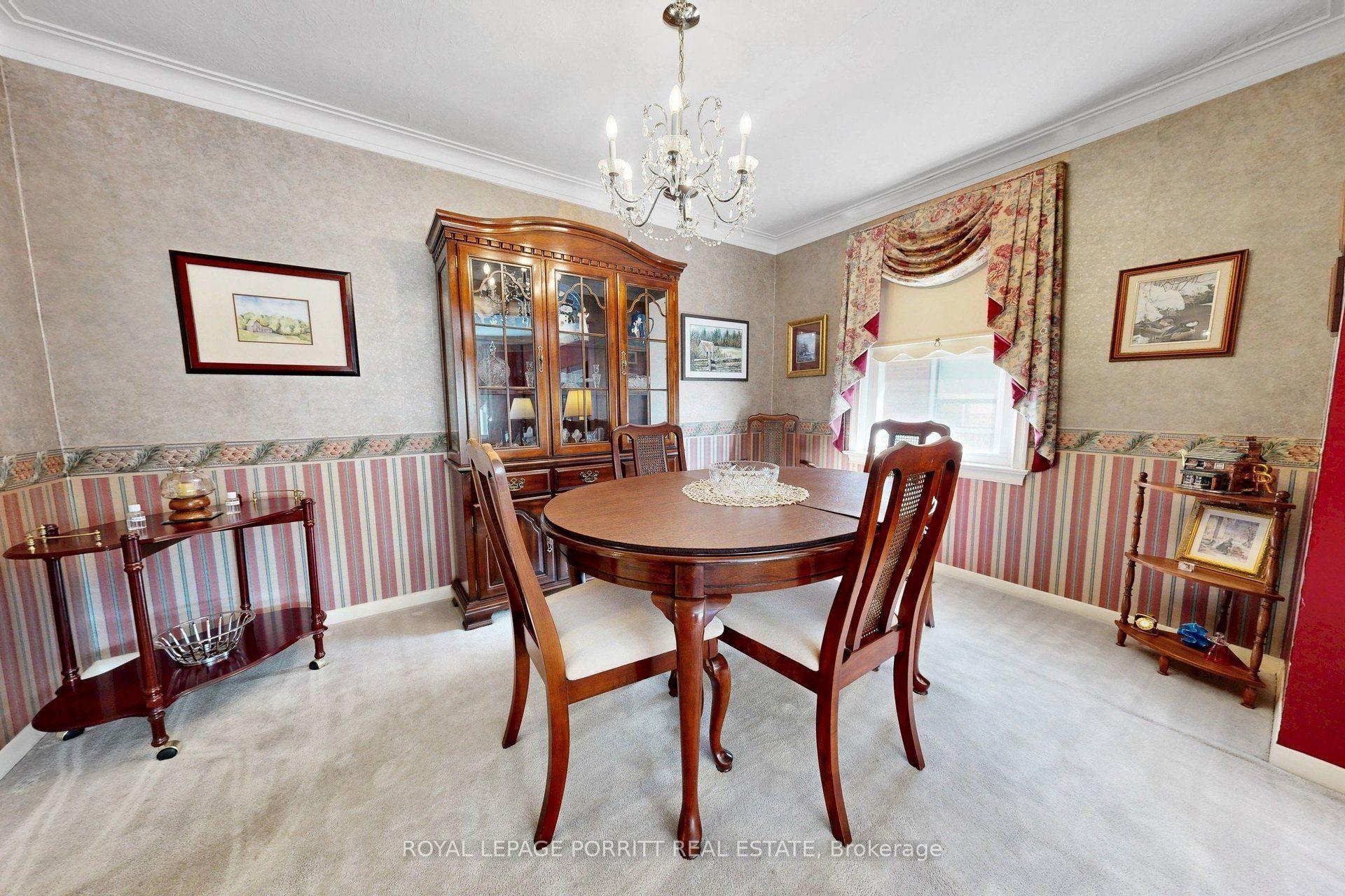 Photo 10 of 247 Hallmark Avenue, Etobicoke, Alderwood — HOMEH