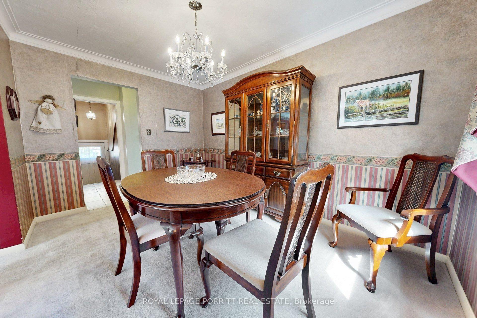 Photo 11 of 247 Hallmark Avenue, Etobicoke, Alderwood — HOMEH