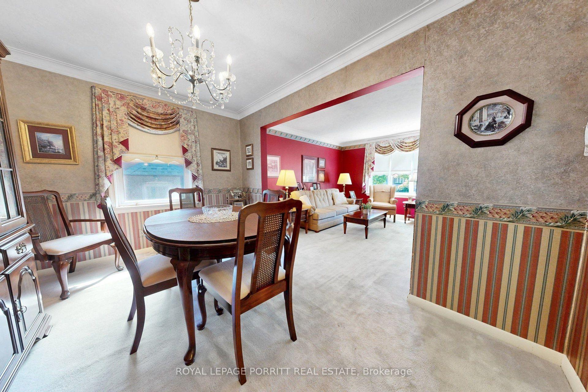 Photo 12 of 247 Hallmark Avenue, Etobicoke, Alderwood — HOMEH