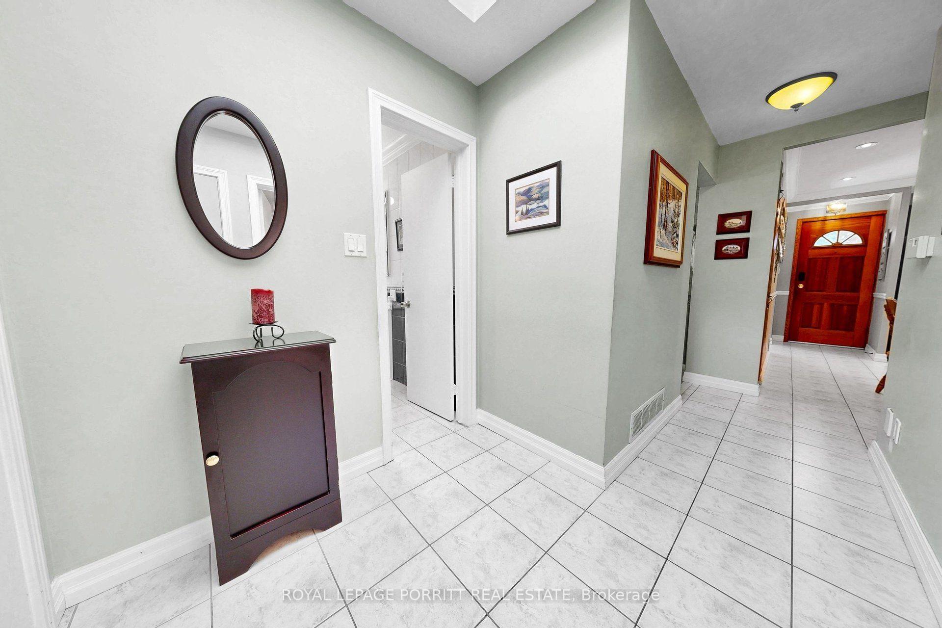 Photo 13 of 247 Hallmark Avenue, Etobicoke, Alderwood — HOMEH