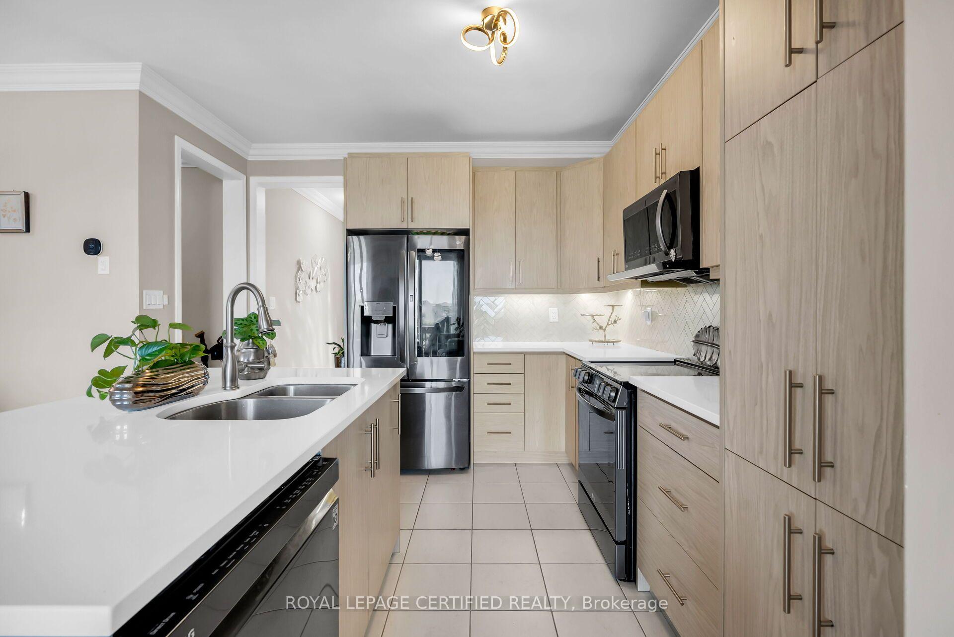 Photo 22 of 139 Yates Drive, Milton, Cobban — HOMEH