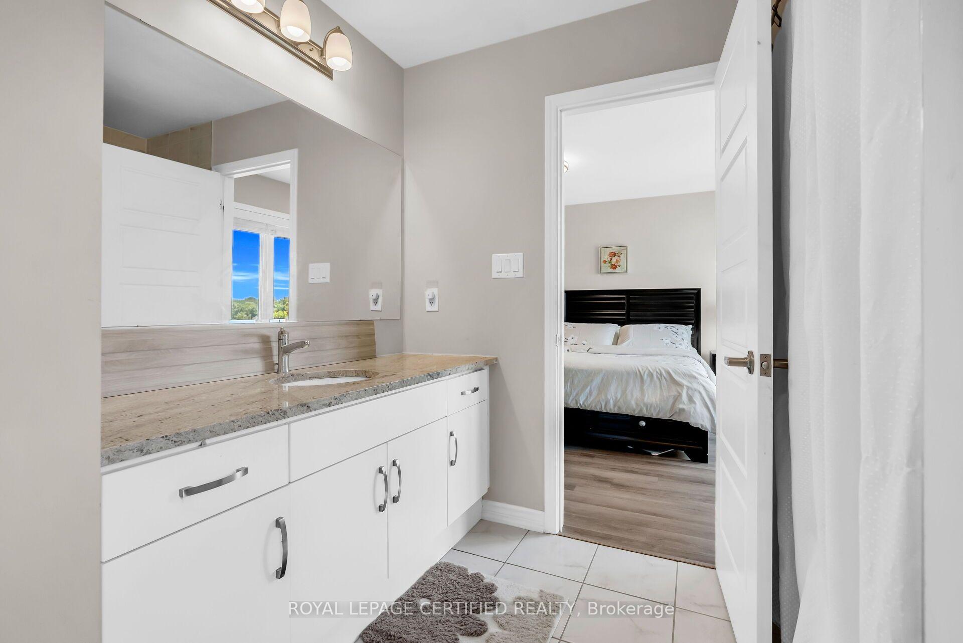 Photo 34 of 139 Yates Drive, Milton, Cobban — HOMEH