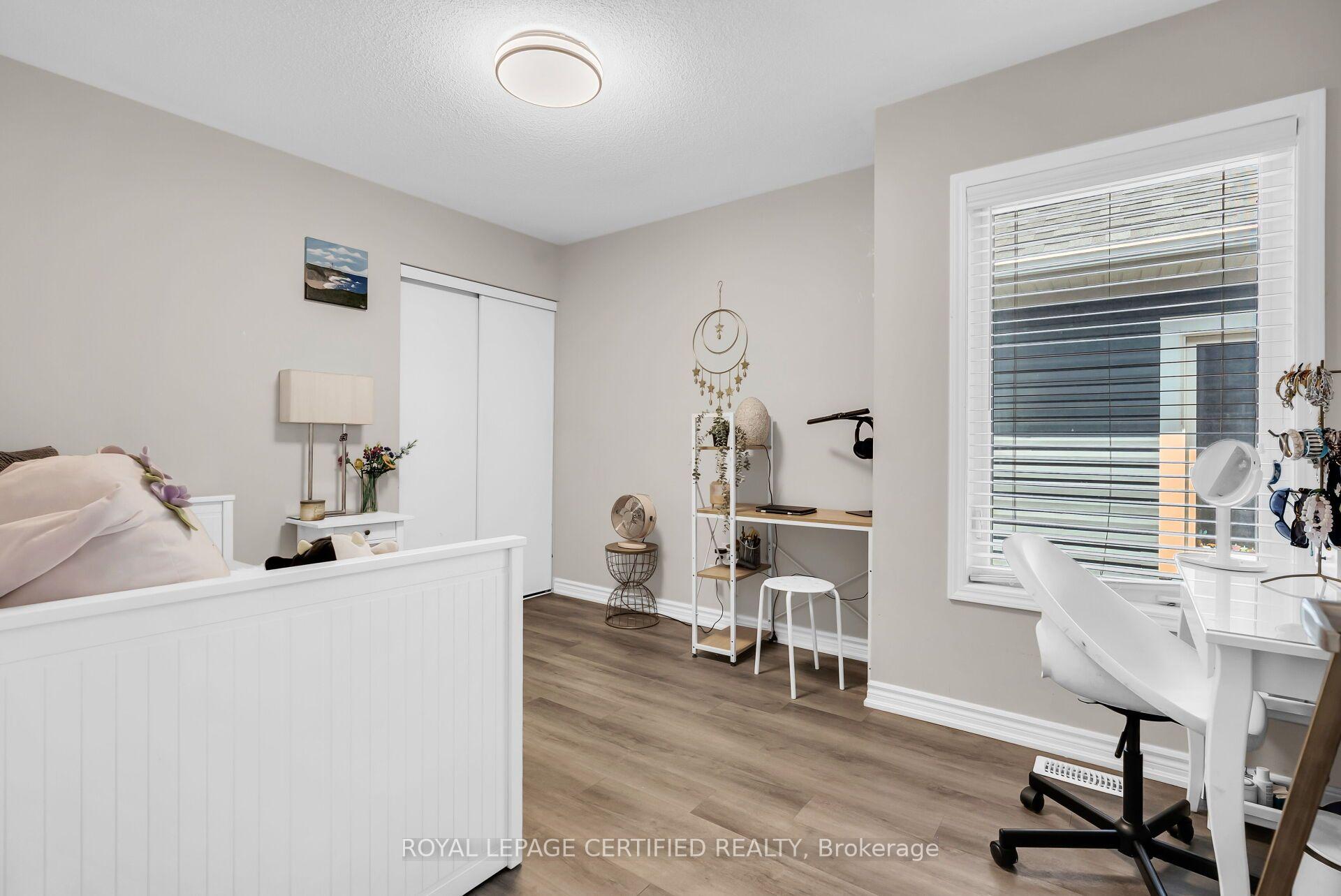 Photo 40 of 139 Yates Drive, Milton, Cobban — HOMEH