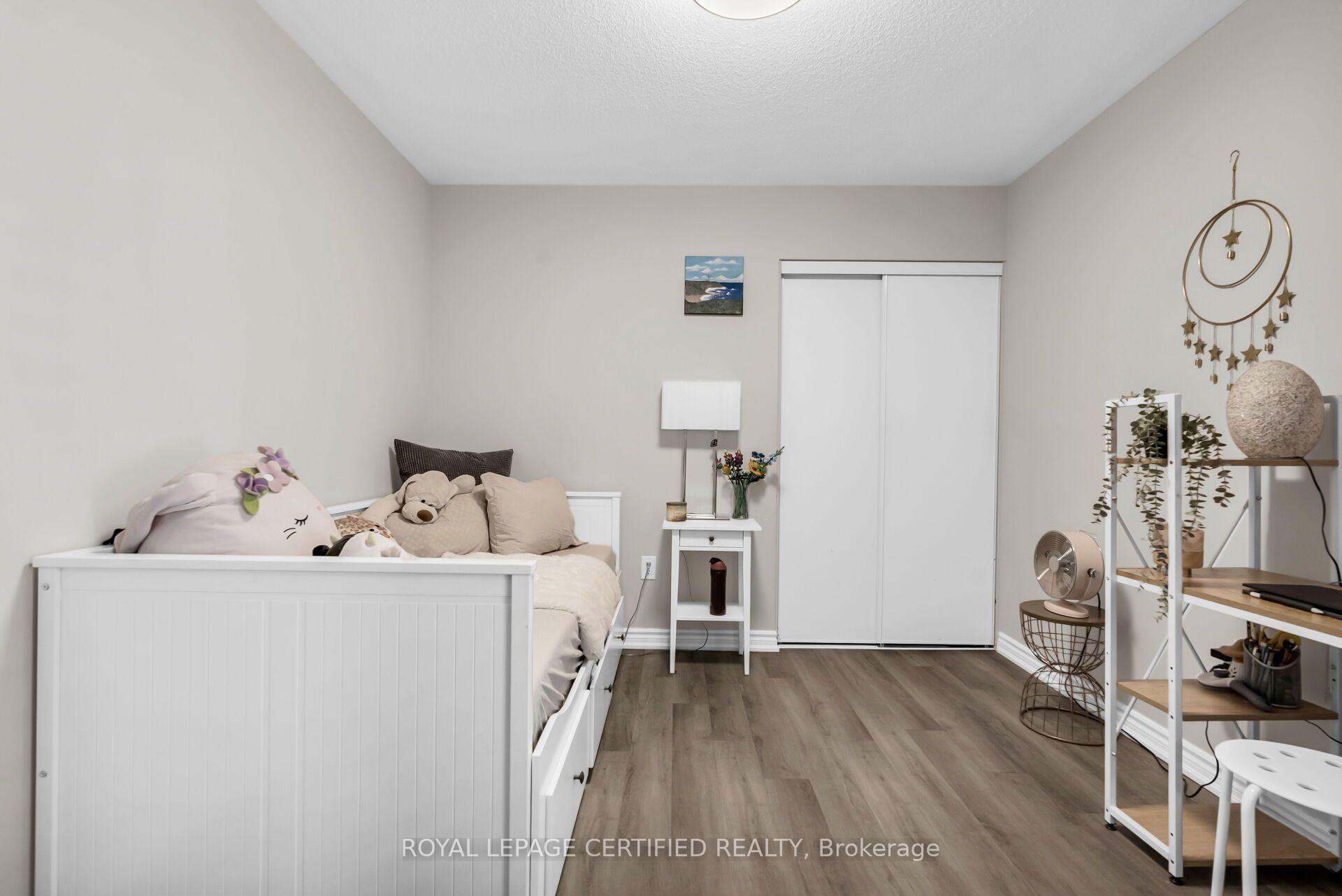 Photo 41 of 139 Yates Drive, Milton, Cobban — HOMEH