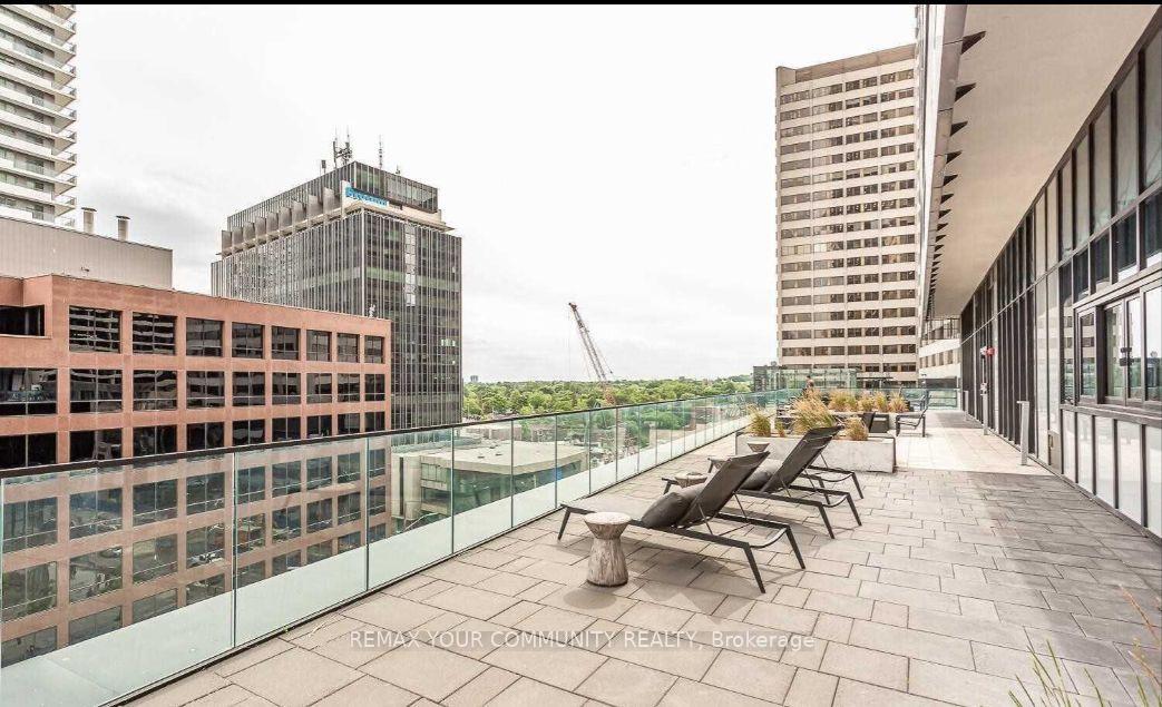 Photo 5 of Unit 4504, 8 Eglinton Avenue E, Toronto, Mount Pleasant West — HOMEH