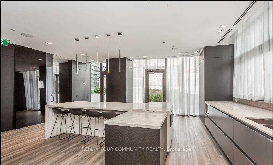 Photo 6 of Unit 4504, 8 Eglinton Avenue E, Toronto, Mount Pleasant West — HOMEH