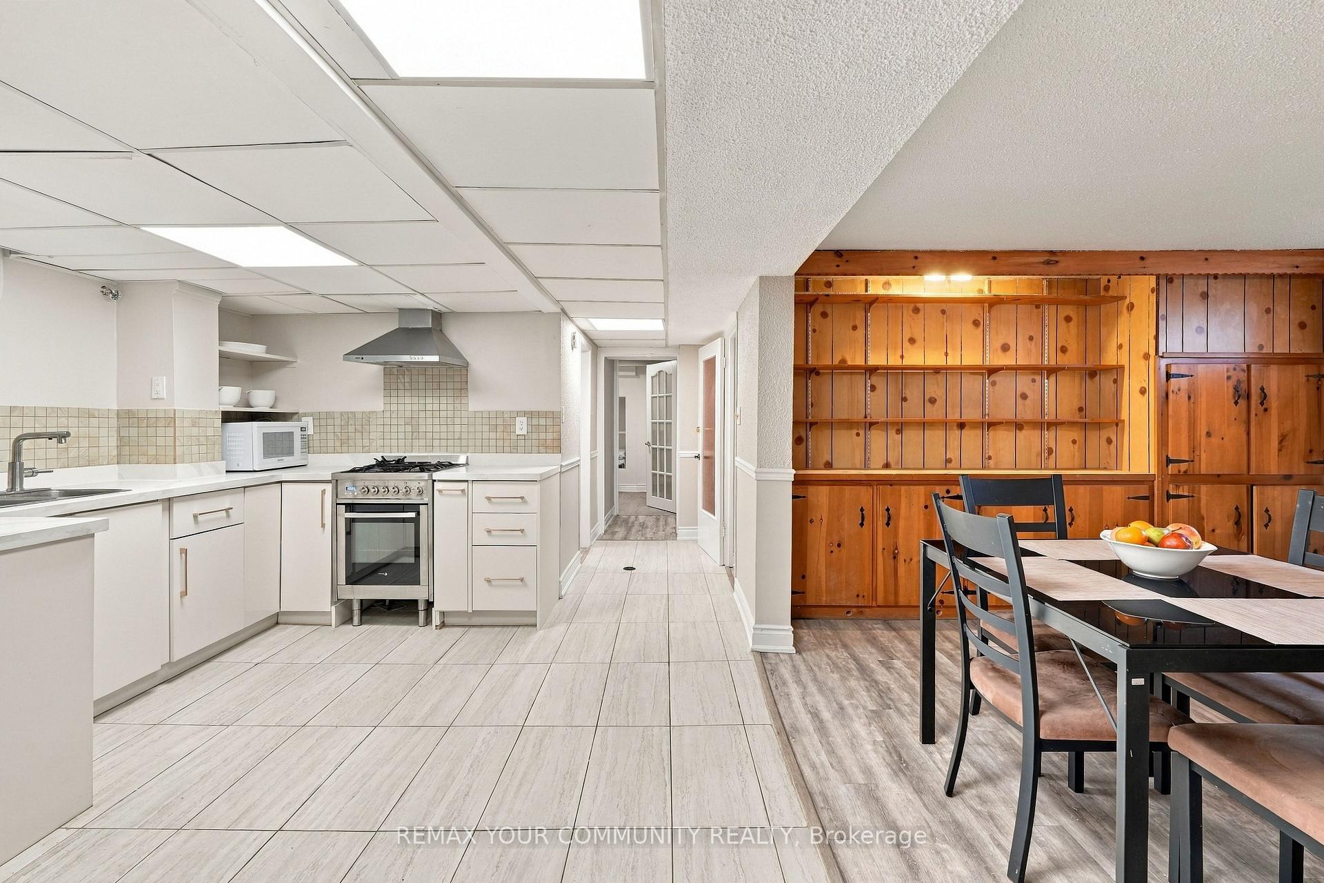 Photo 25 of 59 Redwater Drive, Etobicoke, Rexdale-Kipling — HOMEH
