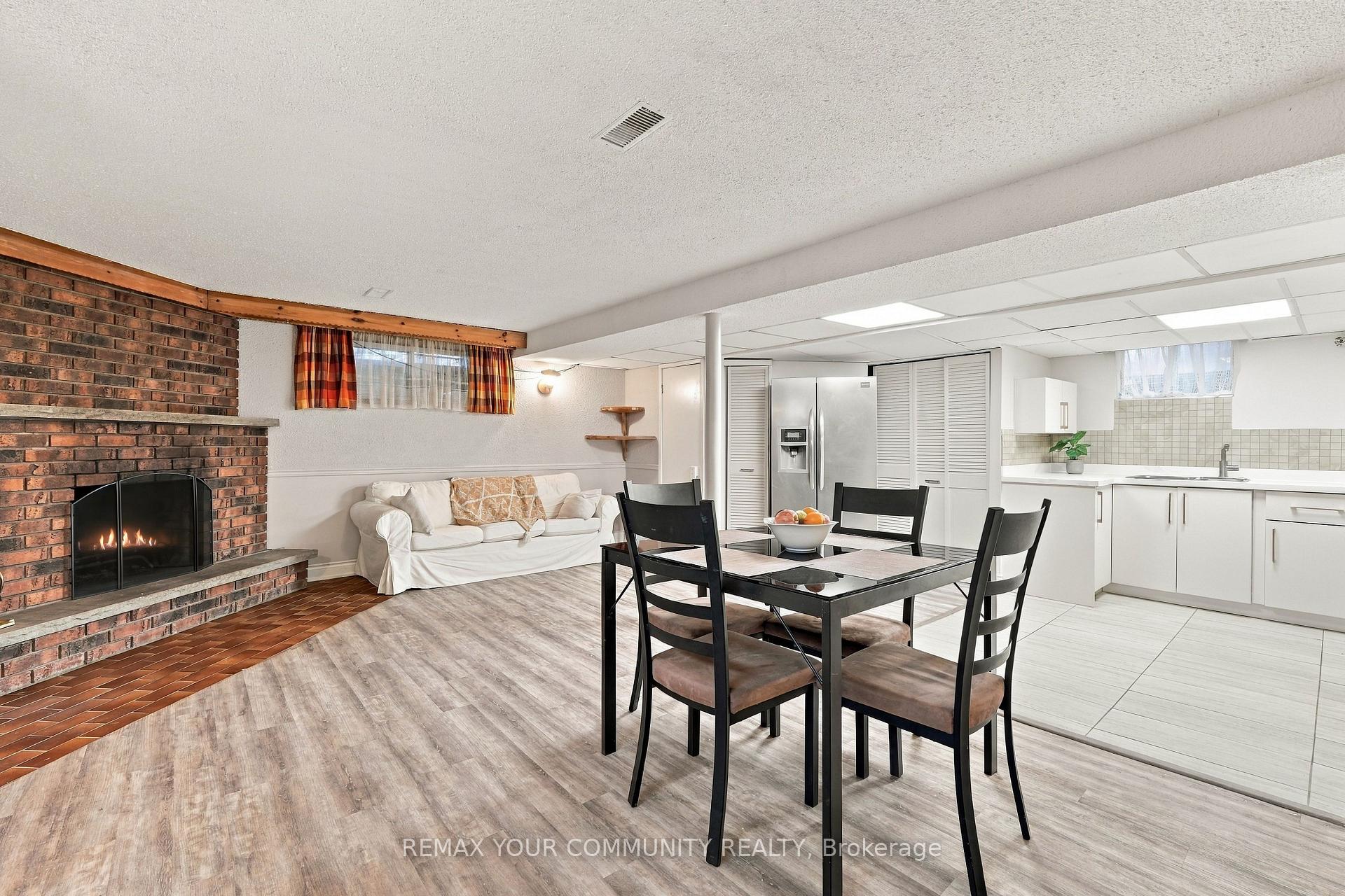 Photo 27 of 59 Redwater Drive, Etobicoke, Rexdale-Kipling — HOMEH