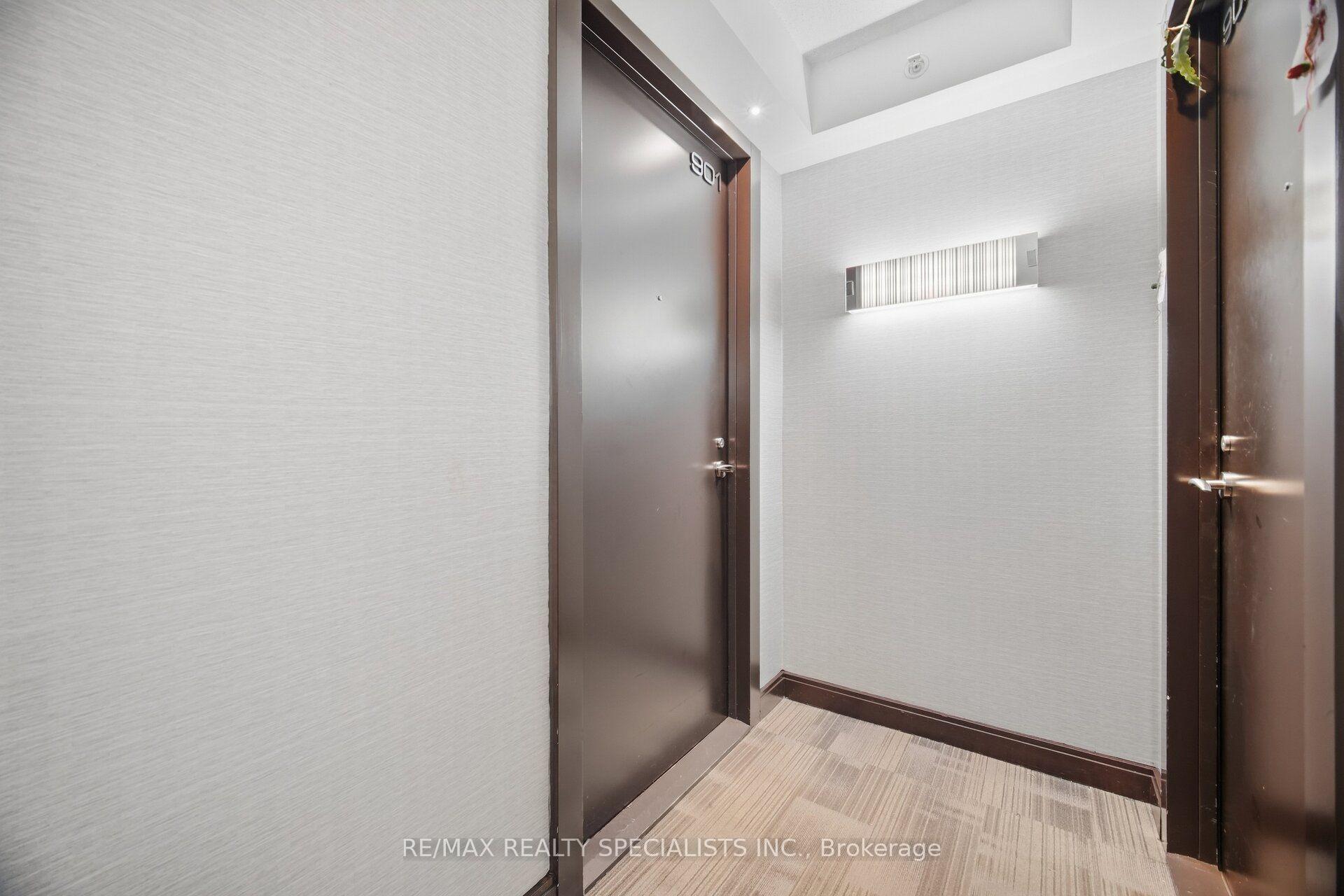 Photo 9 of Unit 901, 5 Valhalla Inn Road, Etobicoke, Islington-City Centre West — HOMEH