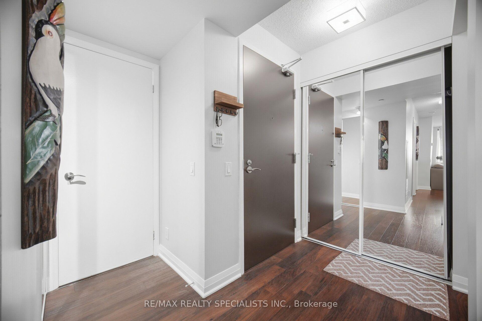 Photo 13 of Unit 901, 5 Valhalla Inn Road, Etobicoke, Islington-City Centre West — HOMEH