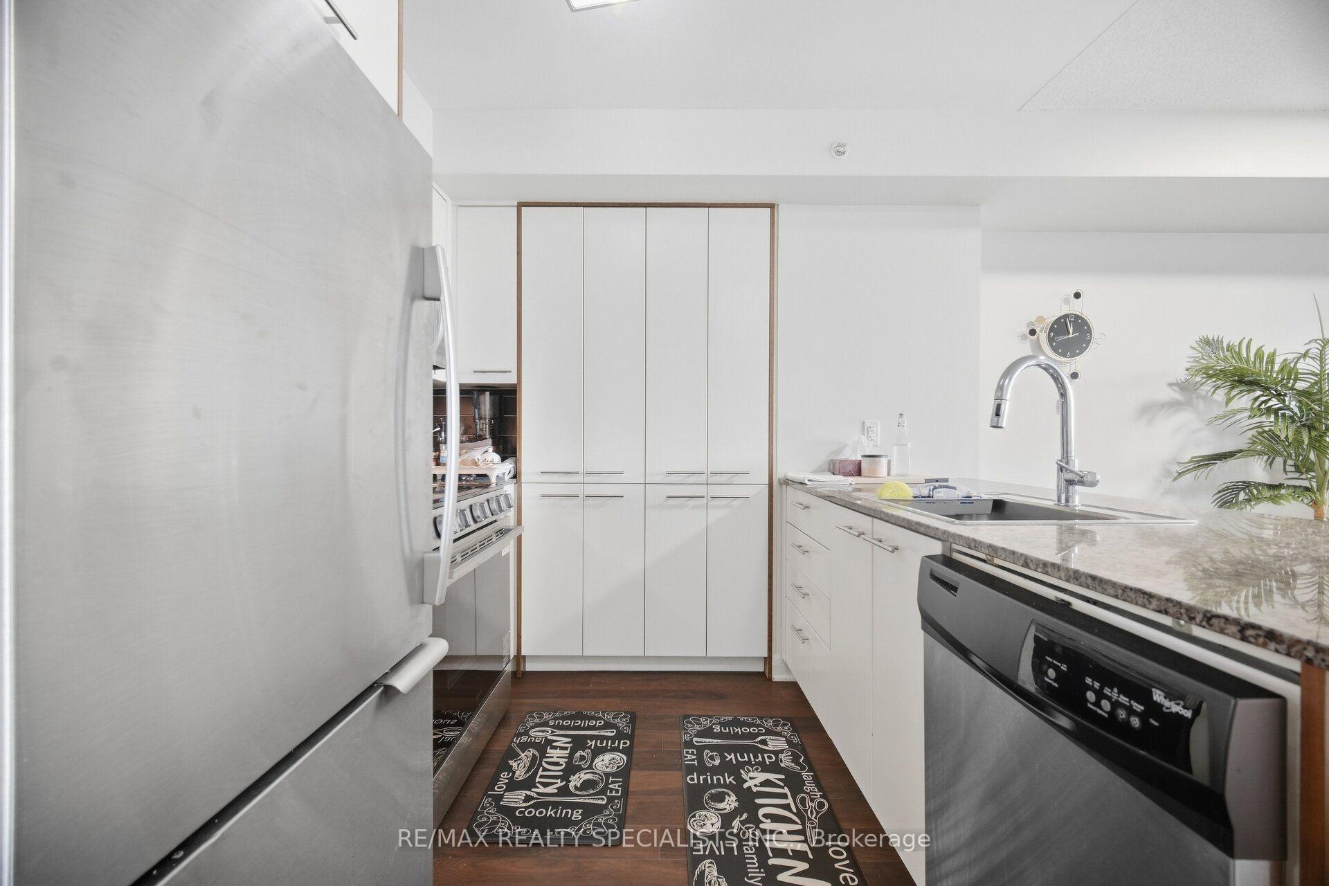Photo 19 of Unit 901, 5 Valhalla Inn Road, Etobicoke, Islington-City Centre West — HOMEH