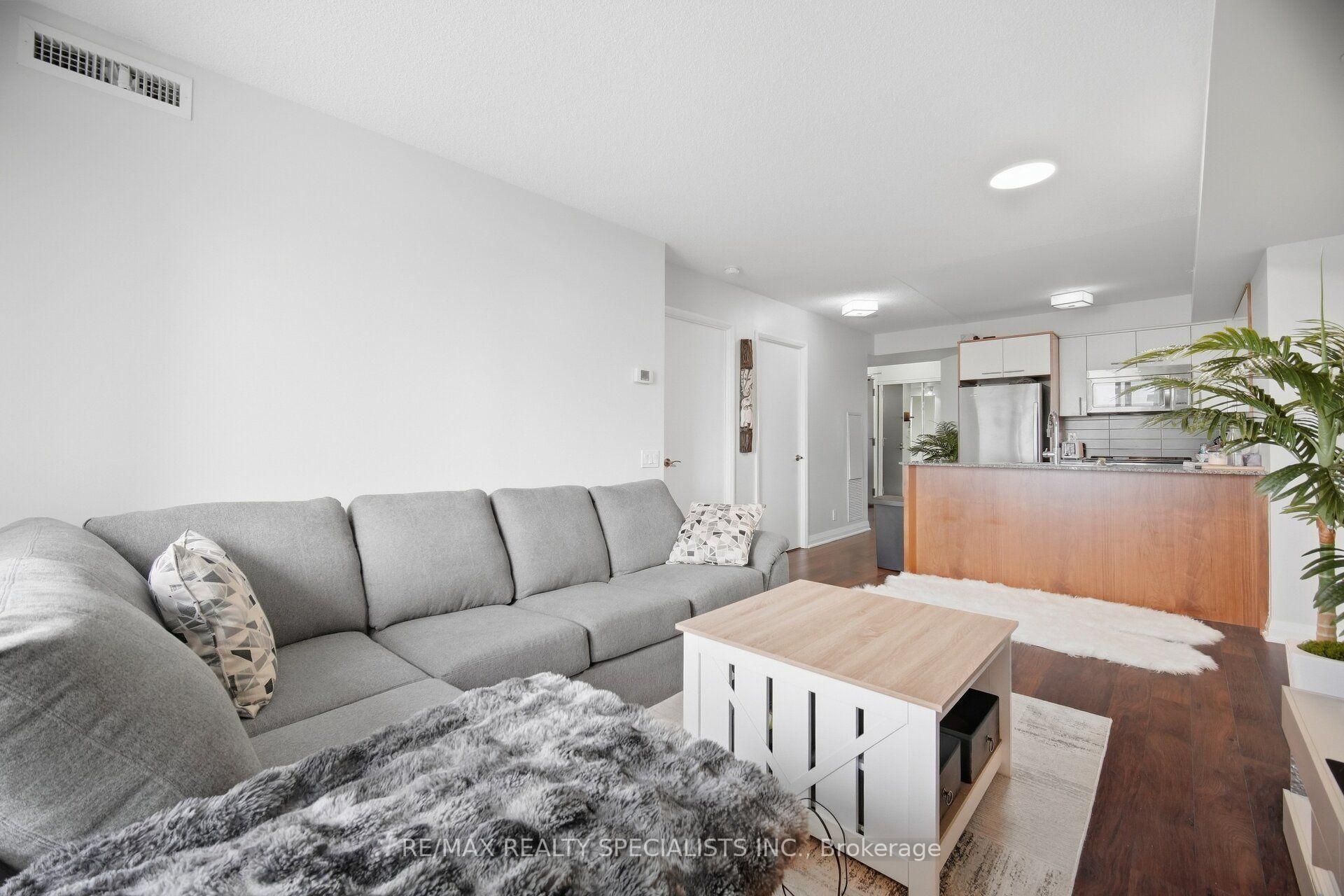 Photo 35 of Unit 901, 5 Valhalla Inn Road, Etobicoke, Islington-City Centre West — HOMEH