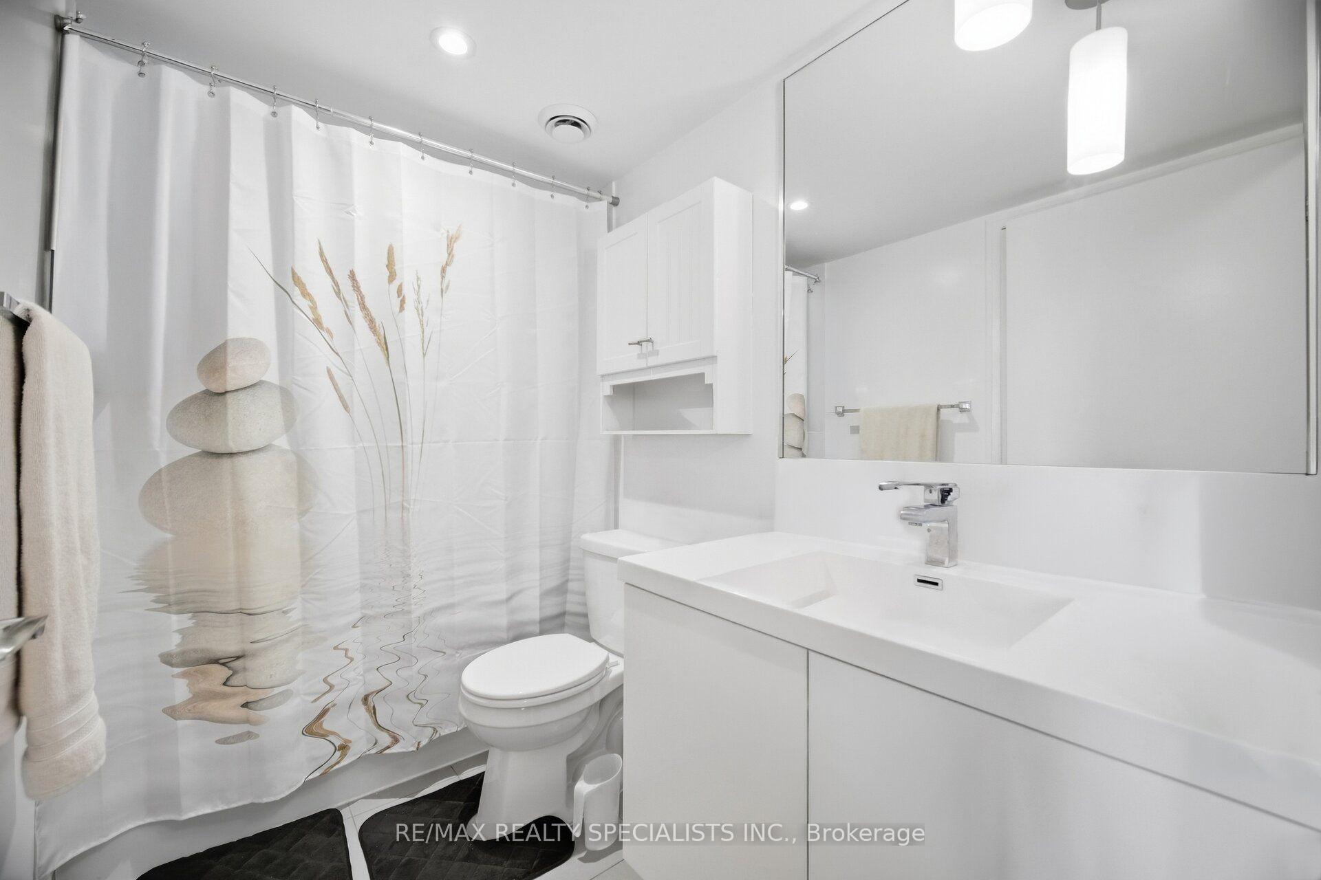 Photo 44 of Unit 901, 5 Valhalla Inn Road, Etobicoke, Islington-City Centre West — HOMEH