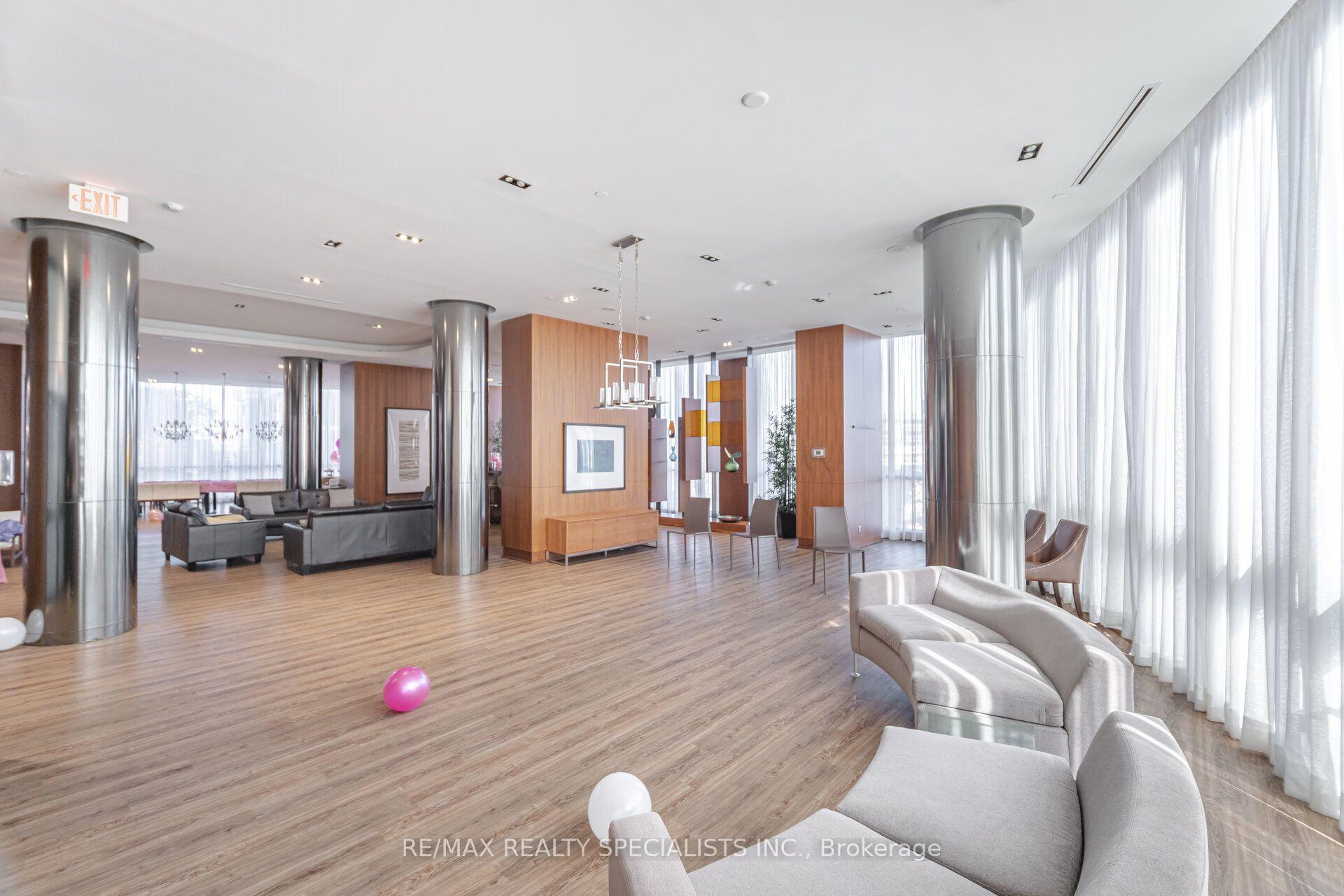 Photo 59 of Unit 901, 5 Valhalla Inn Road, Etobicoke, Islington-City Centre West — HOMEH