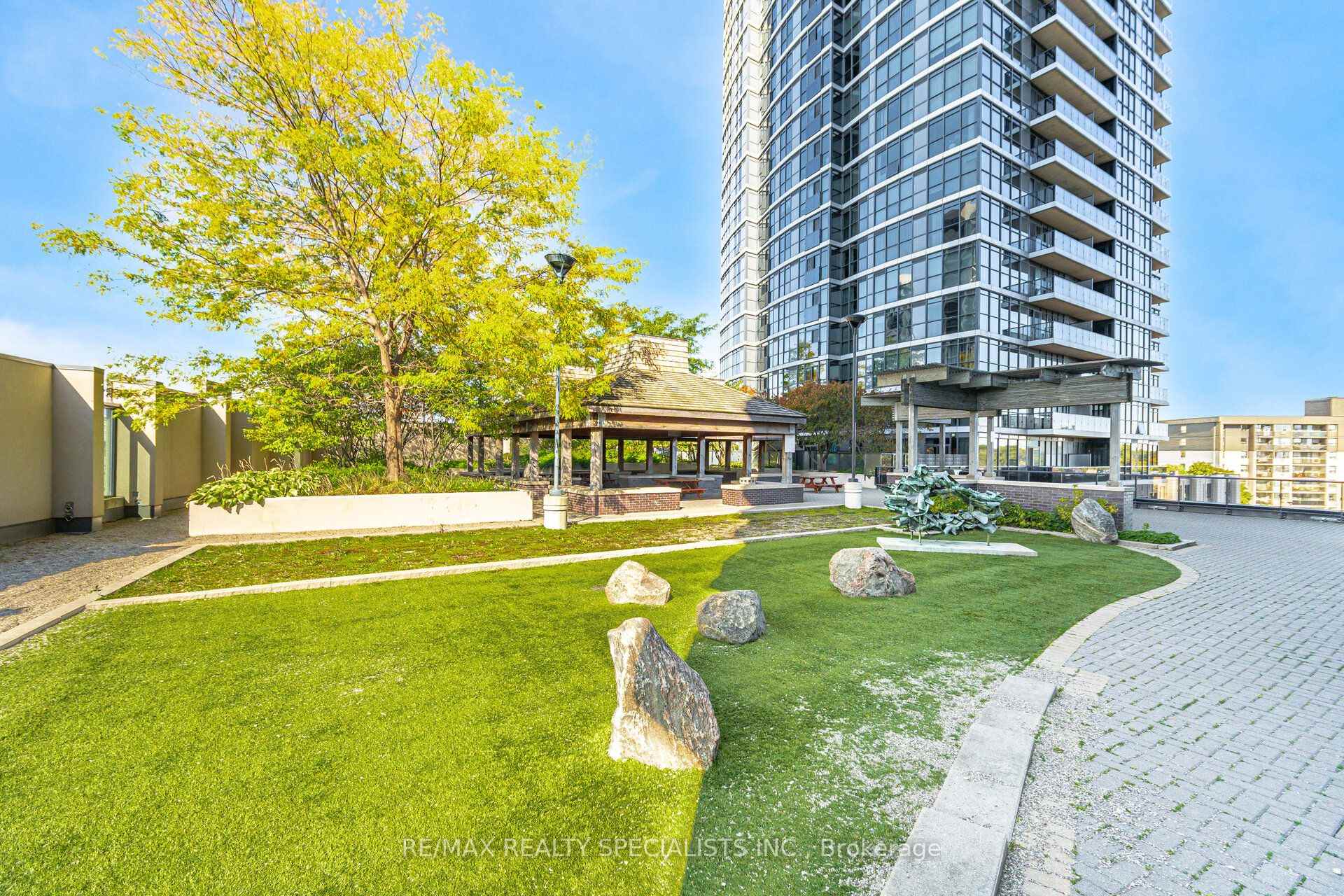Photo 62 of Unit 901, 5 Valhalla Inn Road, Etobicoke, Islington-City Centre West — HOMEH