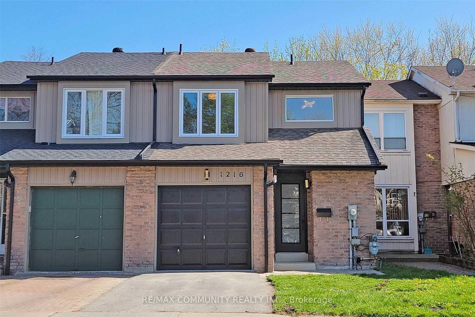 Photo 4 of 1216 Charlotte Circle, Pickering, Liverpool — HOMEH