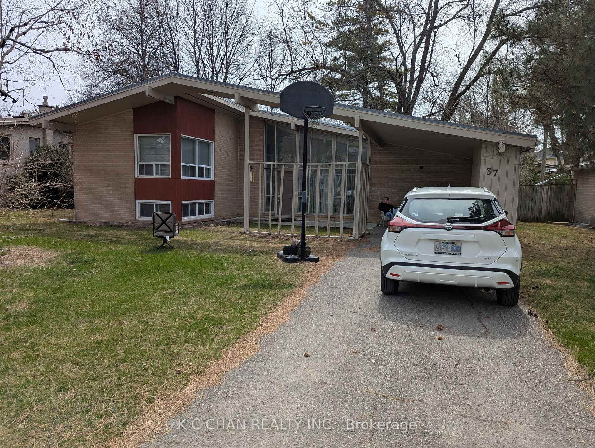 Photo 1 of 37 Grangemill Crescent, North York, Banbury-Don Mills — HOMEH