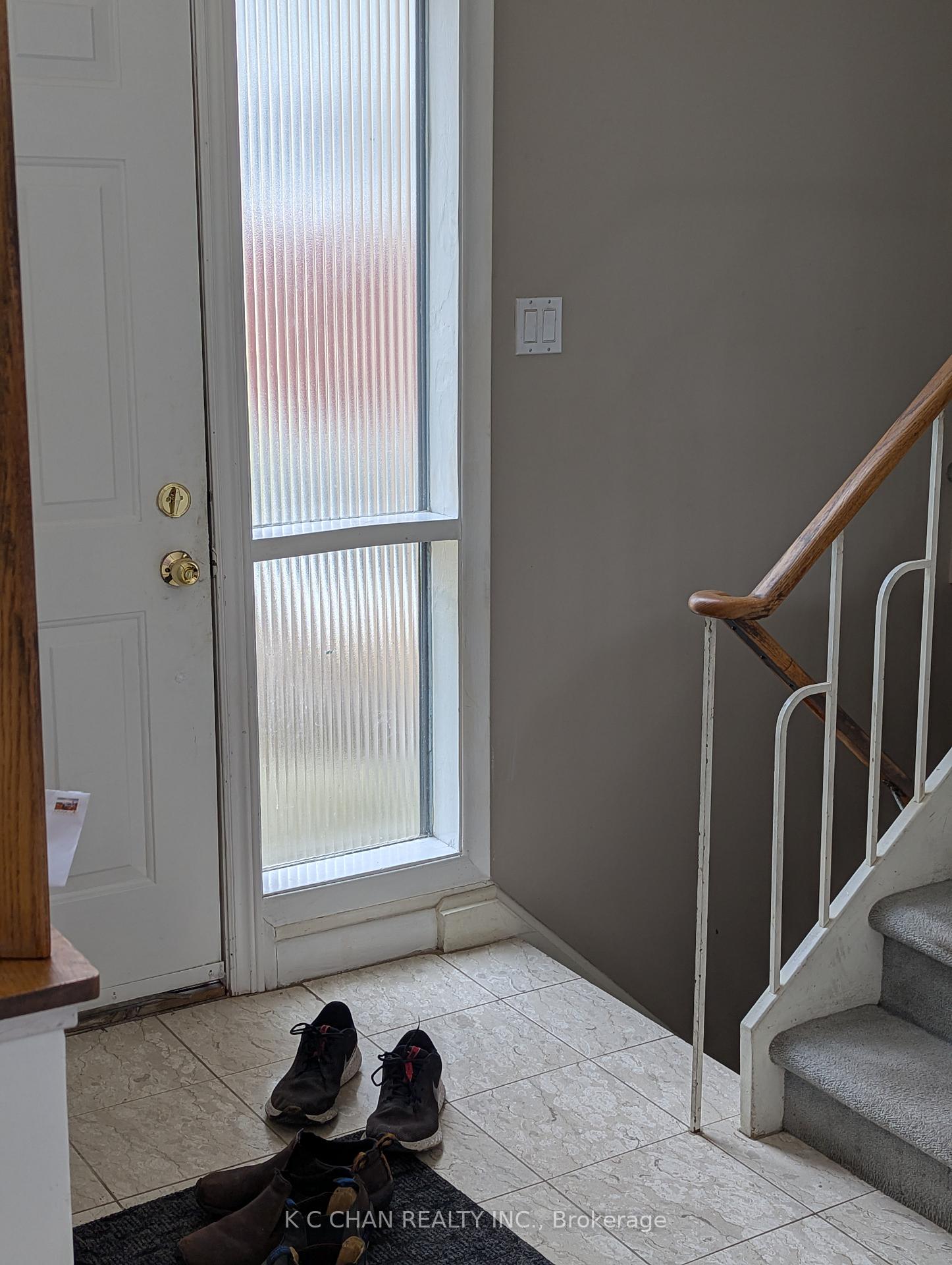 Photo 10 of 37 Grangemill Crescent, North York, Banbury-Don Mills — HOMEH