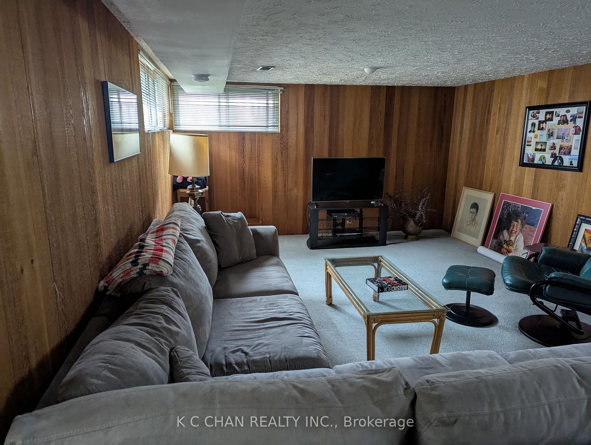 Photo 15 of 37 Grangemill Crescent, North York, Banbury-Don Mills — HOMEH