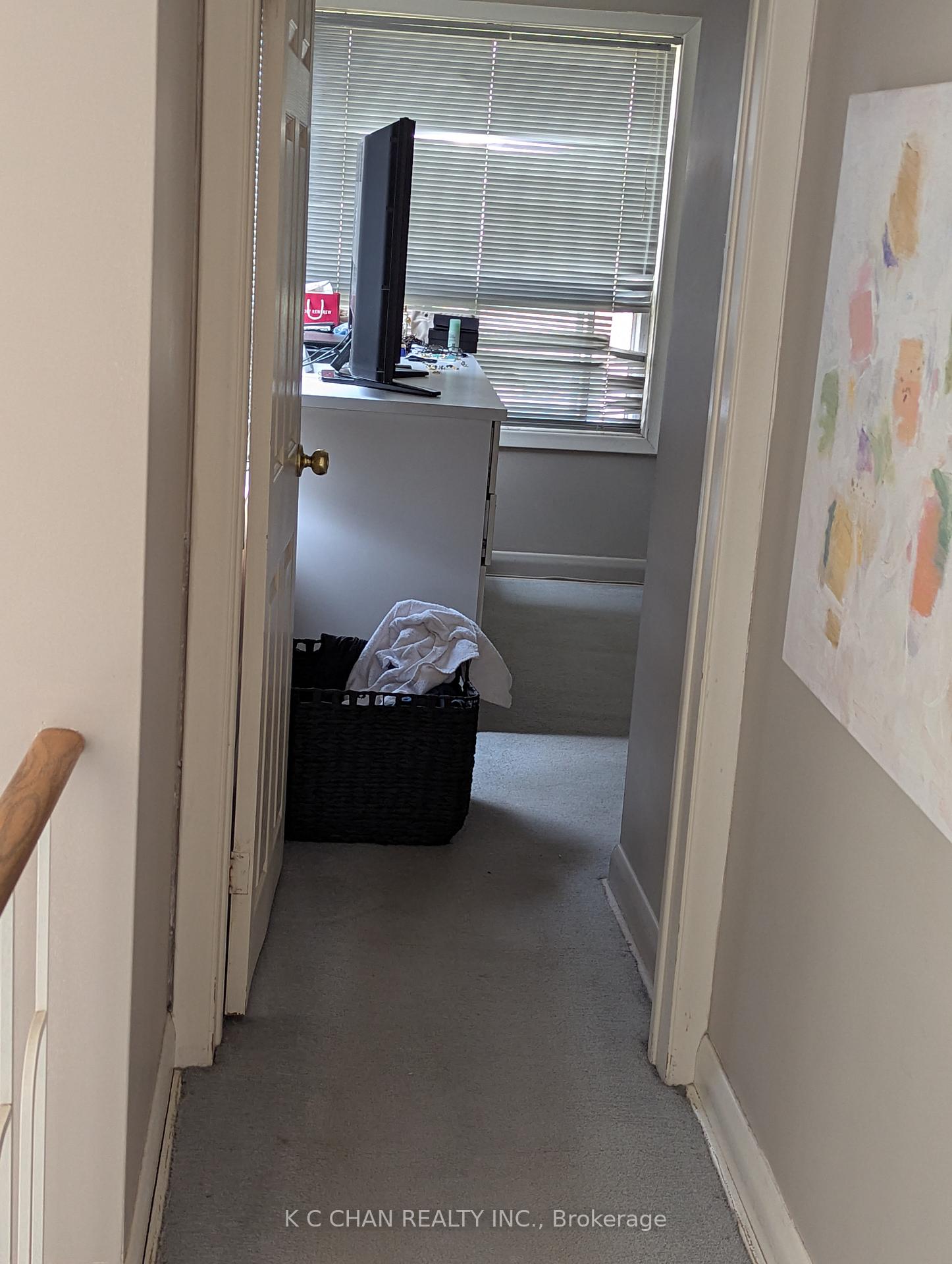 Photo 22 of 37 Grangemill Crescent, North York, Banbury-Don Mills — HOMEH