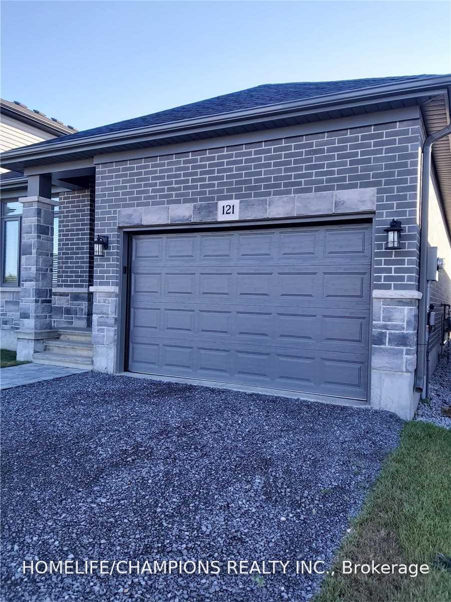 Photo of 121 Essex Drive
