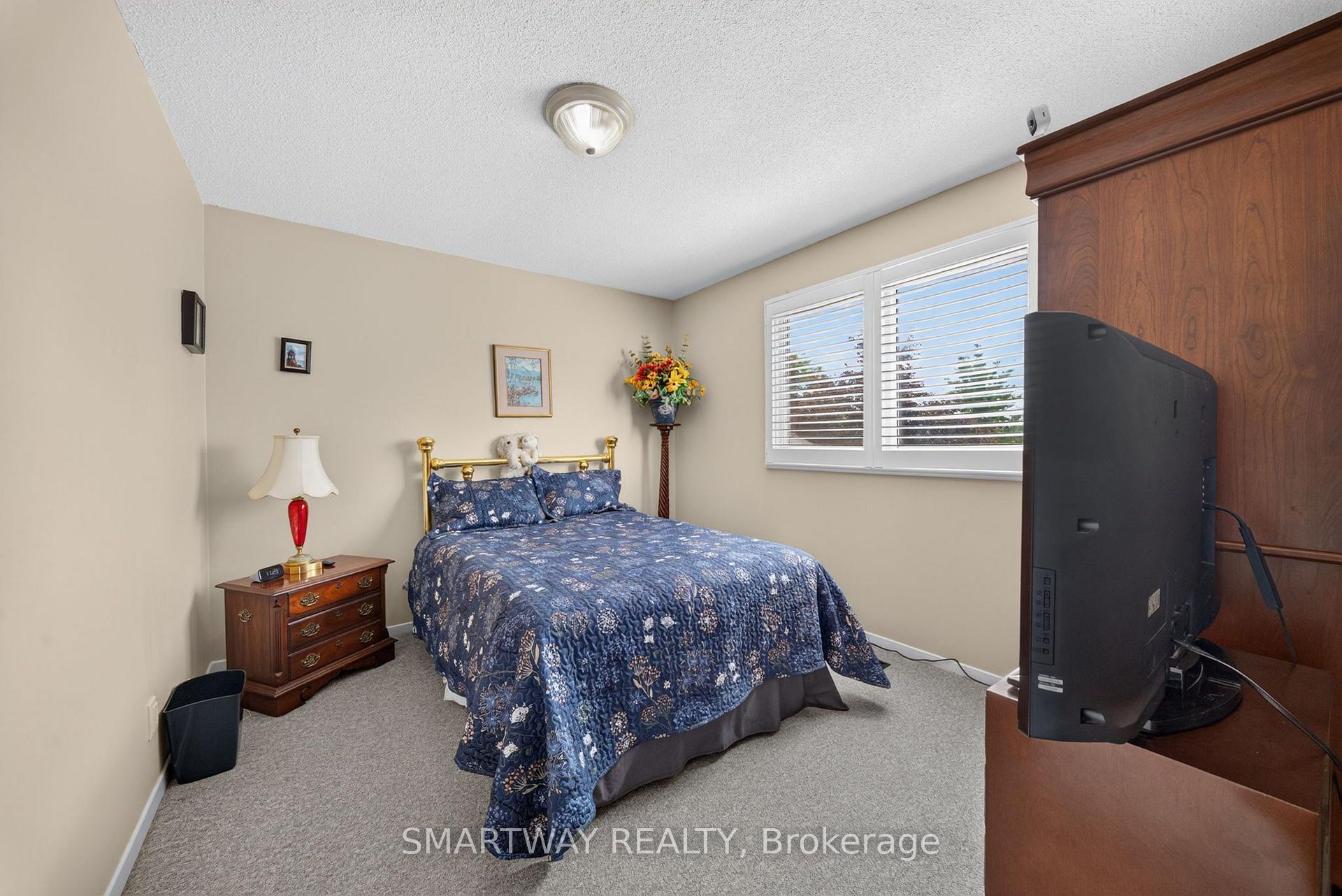Photo 20 of 102 Rawling Crescent, Brampton, Heart Lake East — HOMEH