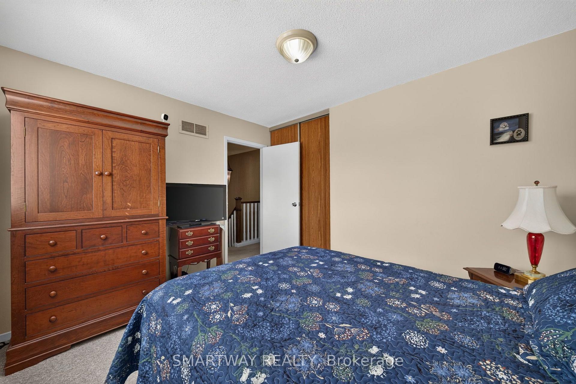 Photo 21 of 102 Rawling Crescent, Brampton, Heart Lake East — HOMEH