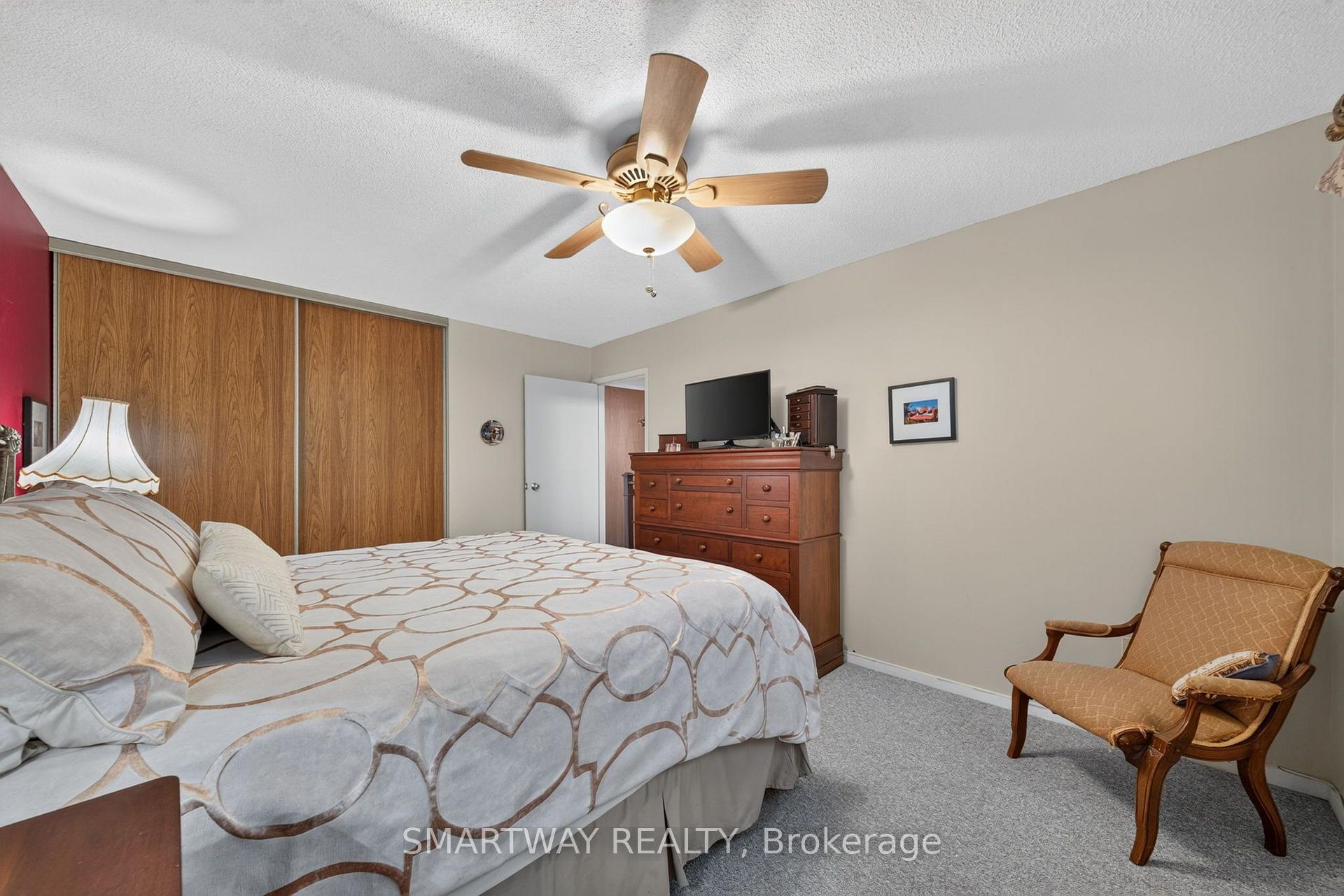 Photo 23 of 102 Rawling Crescent, Brampton, Heart Lake East — HOMEH