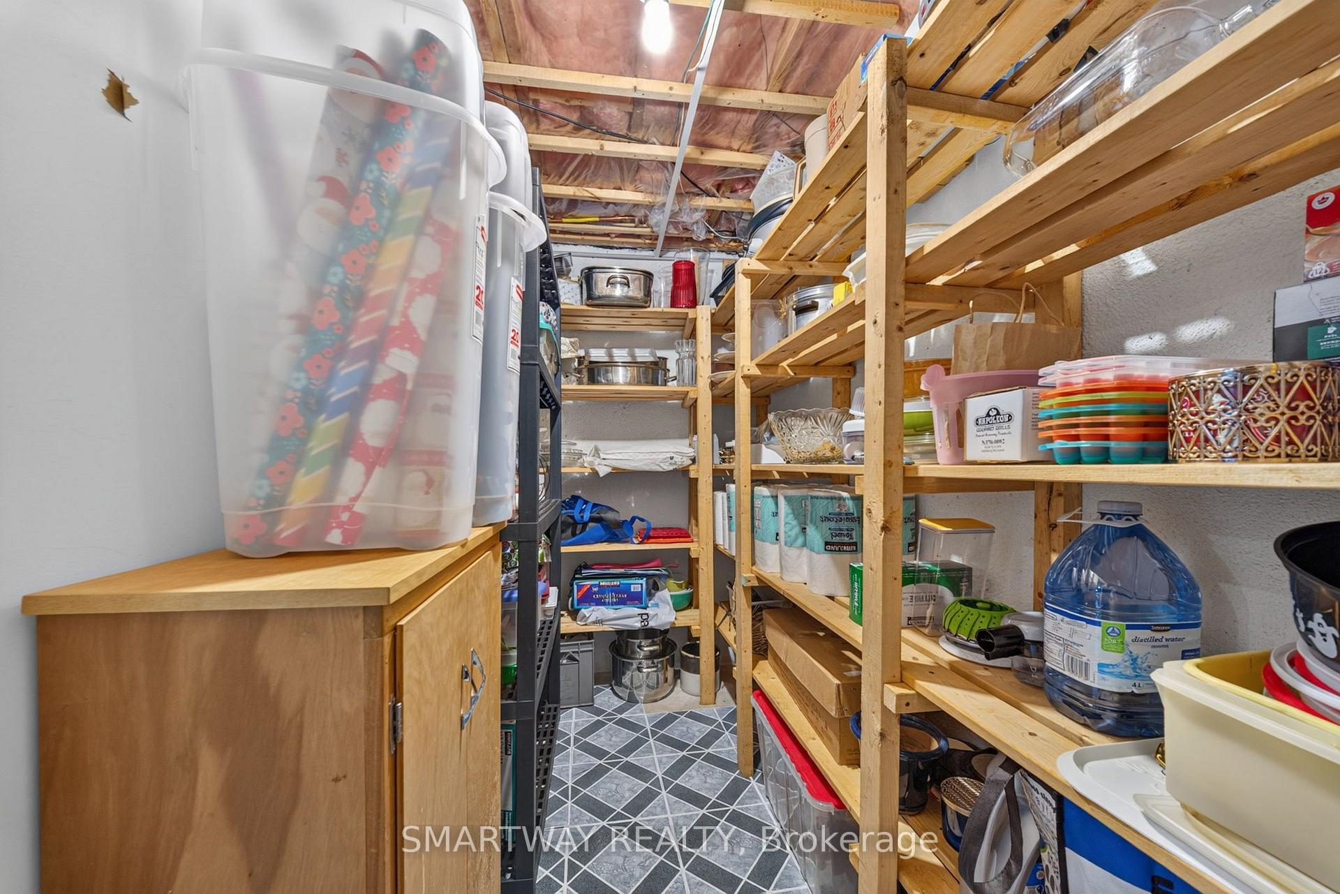 Photo 33 of 102 Rawling Crescent, Brampton, Heart Lake East — HOMEH