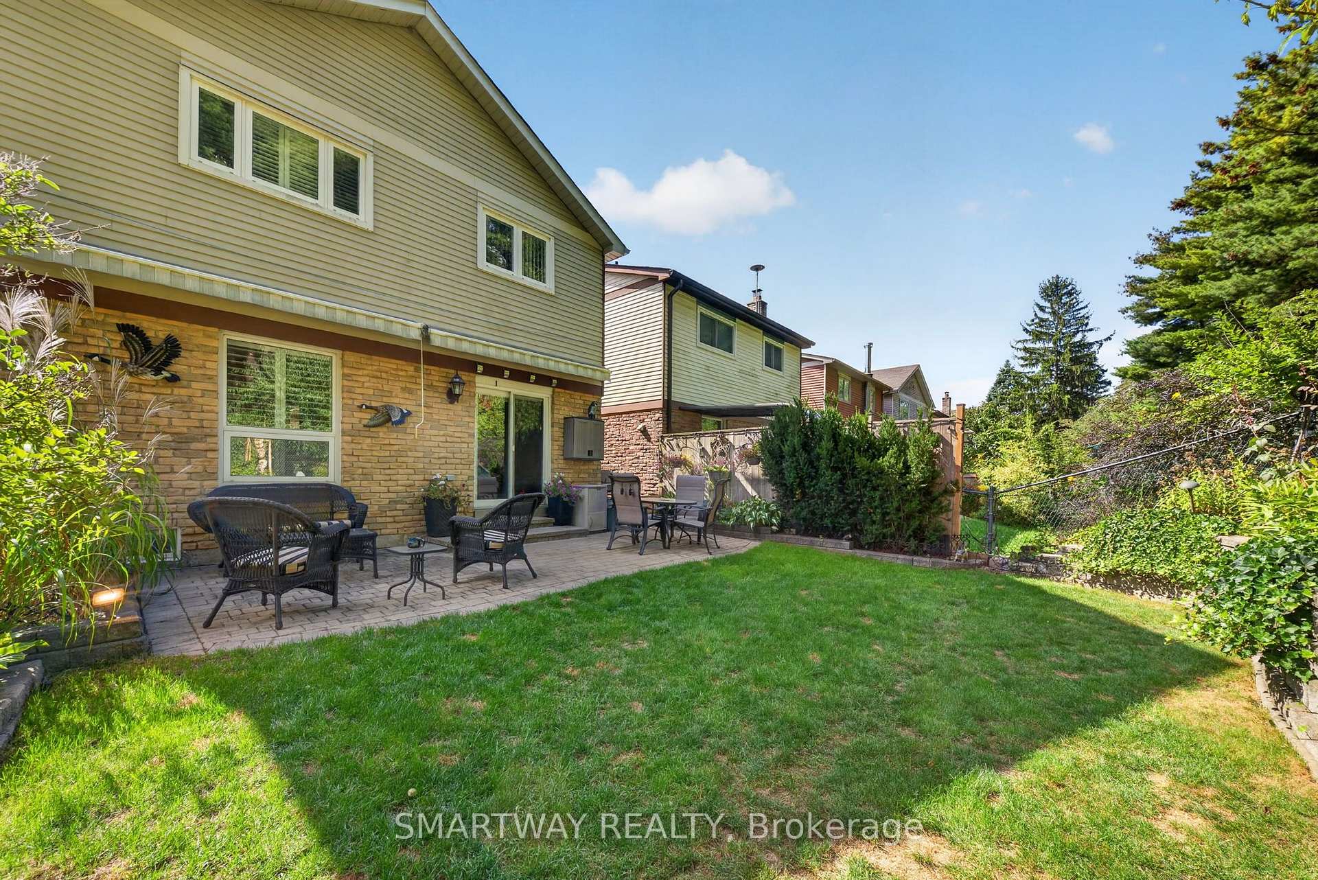 Photo 39 of 102 Rawling Crescent, Brampton, Heart Lake East — HOMEH
