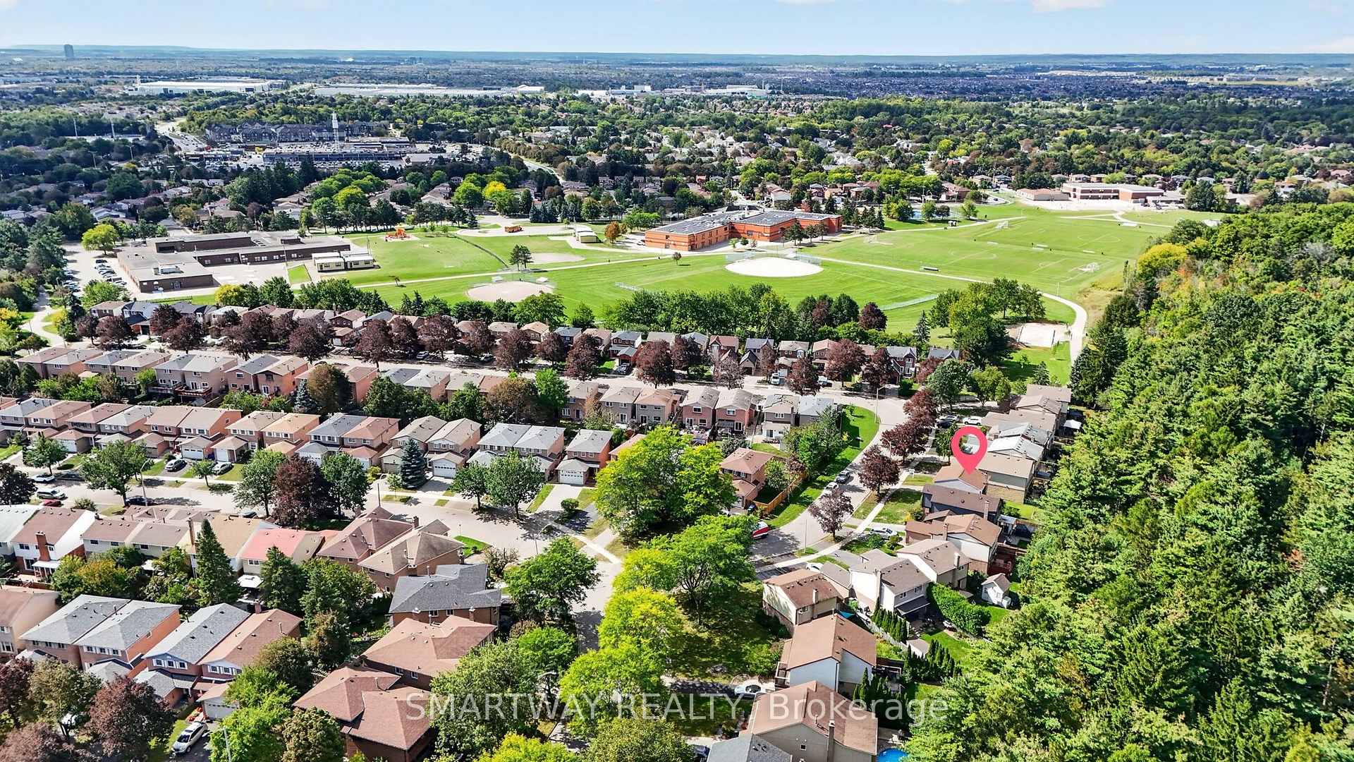 Photo 50 of 102 Rawling Crescent, Brampton, Heart Lake East — HOMEH