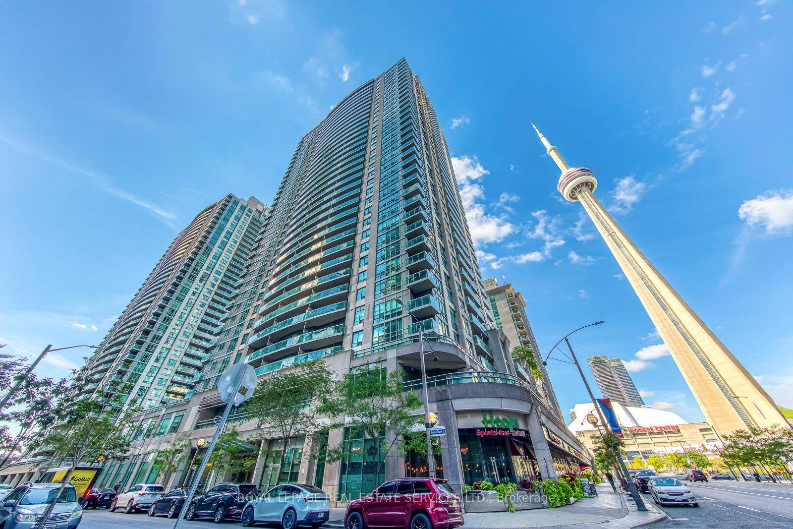 Photo 1 of Unit 2012, 30 Grand Trunk Crescent, Toronto, Waterfront Communities — HOMEH