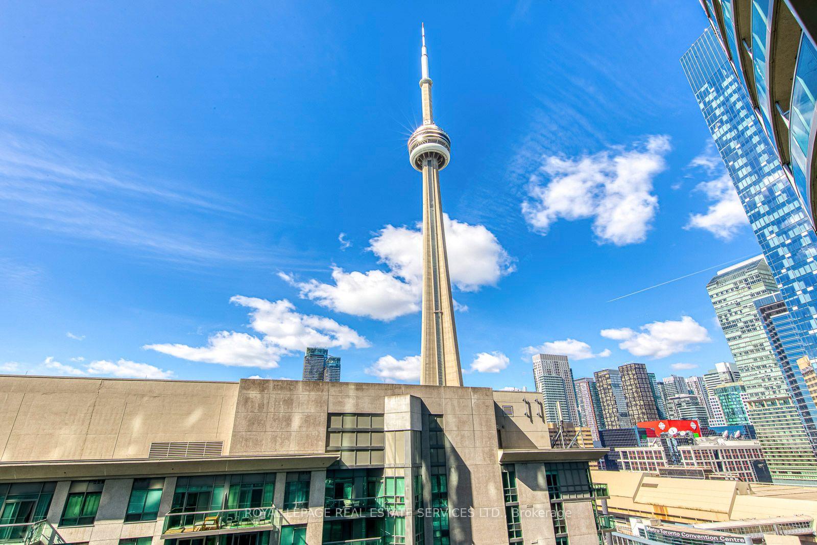 Photo 19 of Unit 2012, 30 Grand Trunk Crescent, Toronto, Waterfront Communities — HOMEH