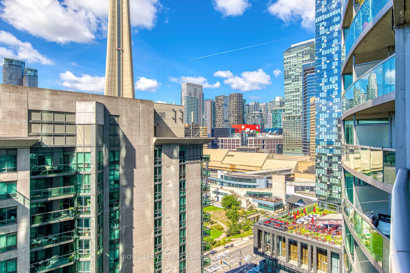 Photo 20 of Unit 2012, 30 Grand Trunk Crescent, Toronto, Waterfront Communities — HOMEH