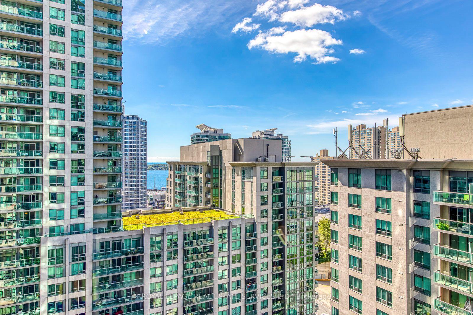 Photo 21 of Unit 2012, 30 Grand Trunk Crescent, Toronto, Waterfront Communities — HOMEH