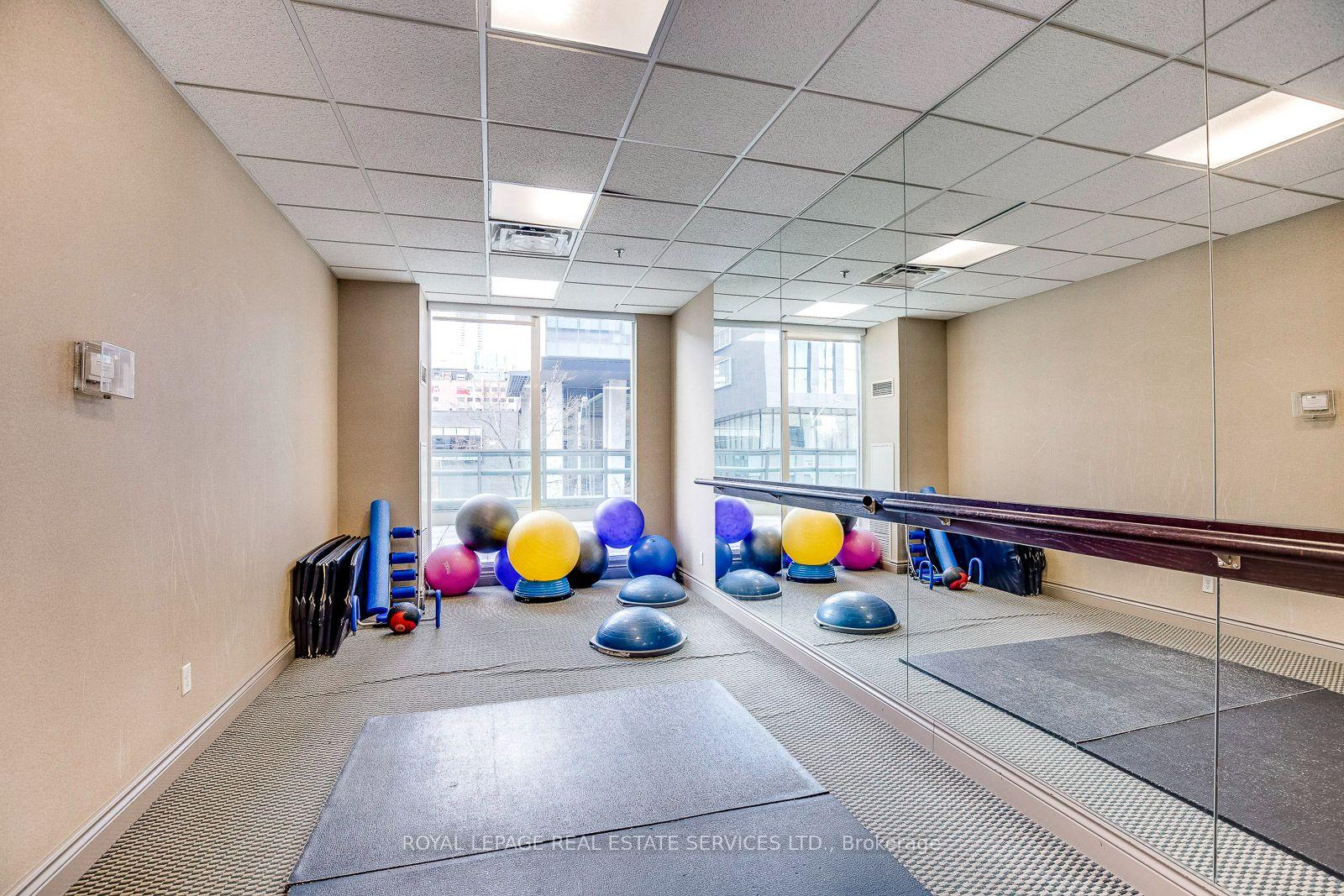 Photo 31 of Unit 2012, 30 Grand Trunk Crescent, Toronto, Waterfront Communities — HOMEH