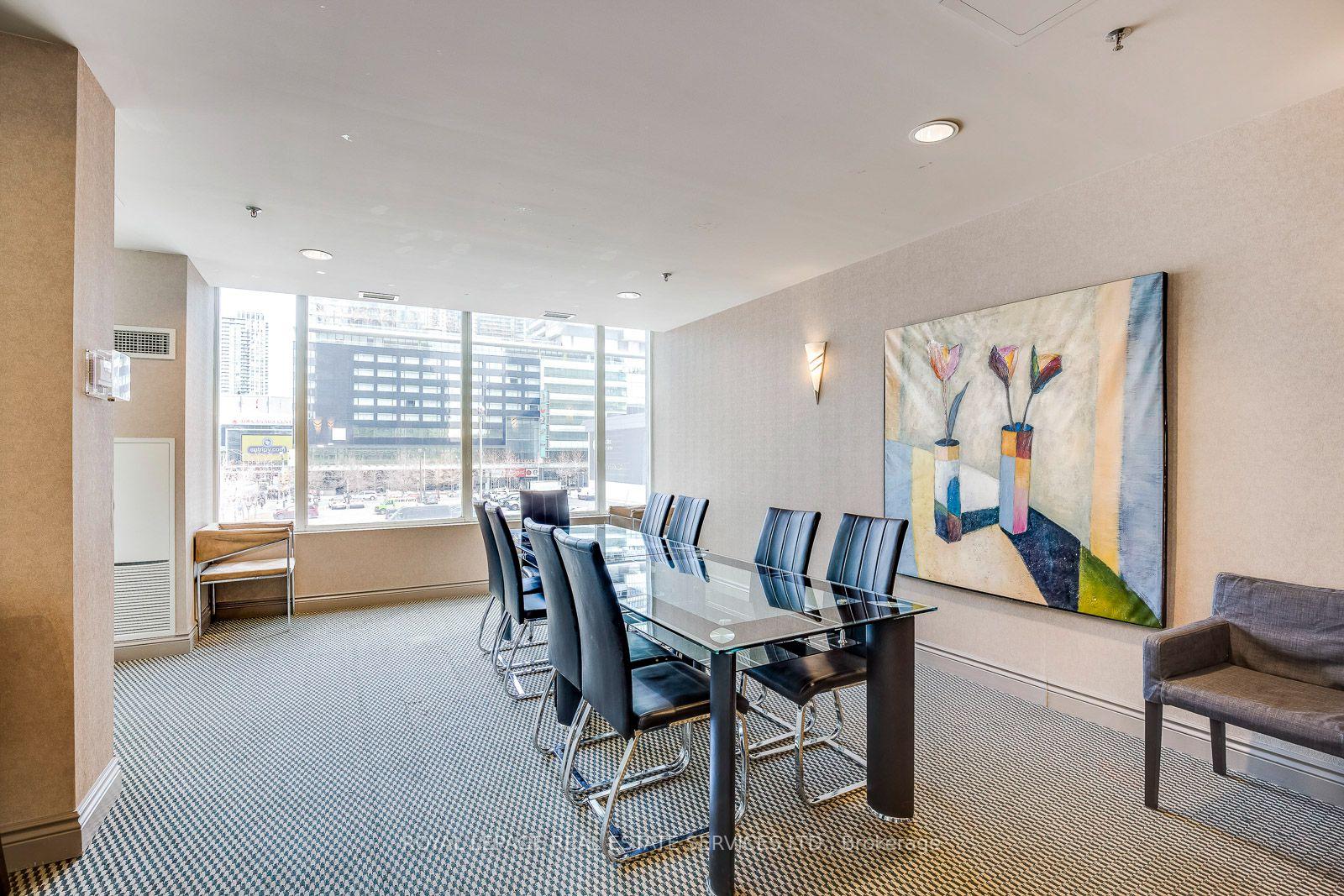 Photo 33 of Unit 2012, 30 Grand Trunk Crescent, Toronto, Waterfront Communities — HOMEH