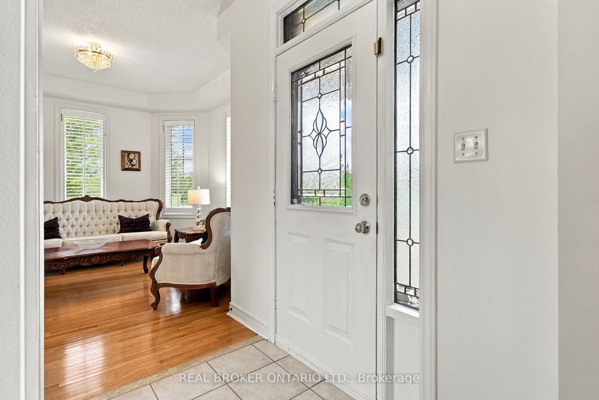 Photo 7 of 33 Pascoe Drive, Markham, Cornell — HOMEH