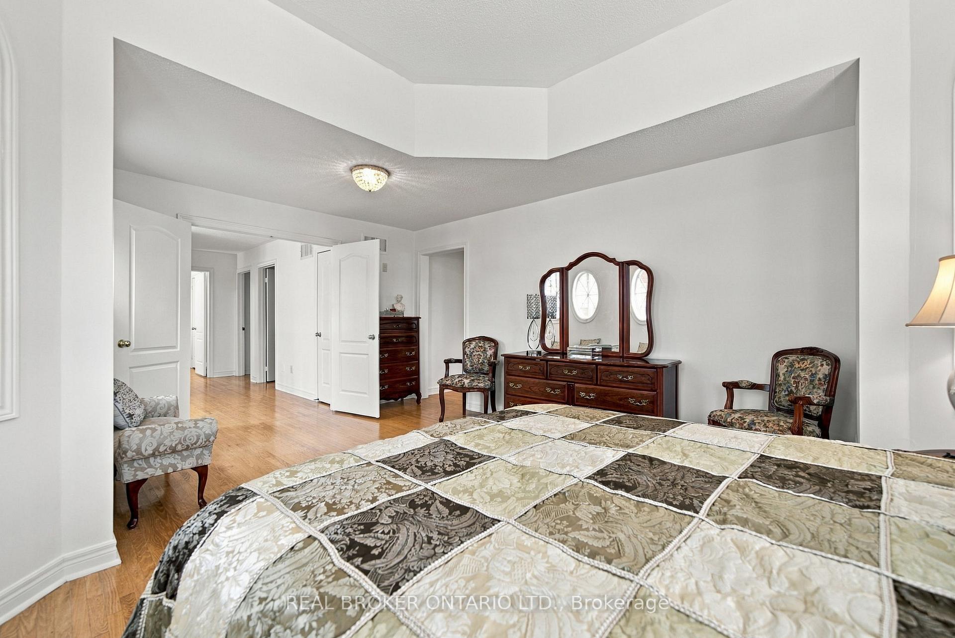 Photo 23 of 33 Pascoe Drive, Markham, Cornell — HOMEH