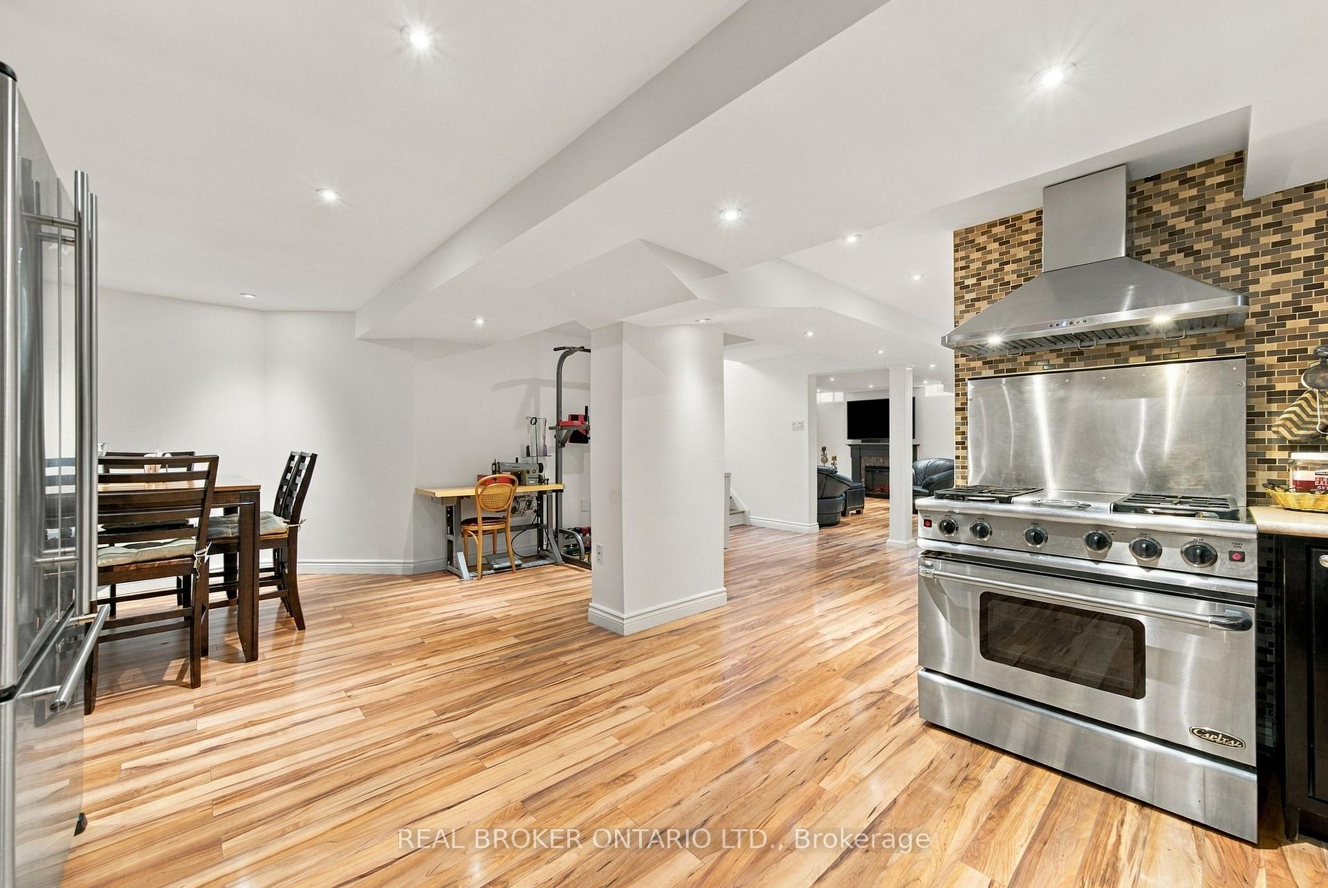 Photo 31 of 33 Pascoe Drive, Markham, Cornell — HOMEH