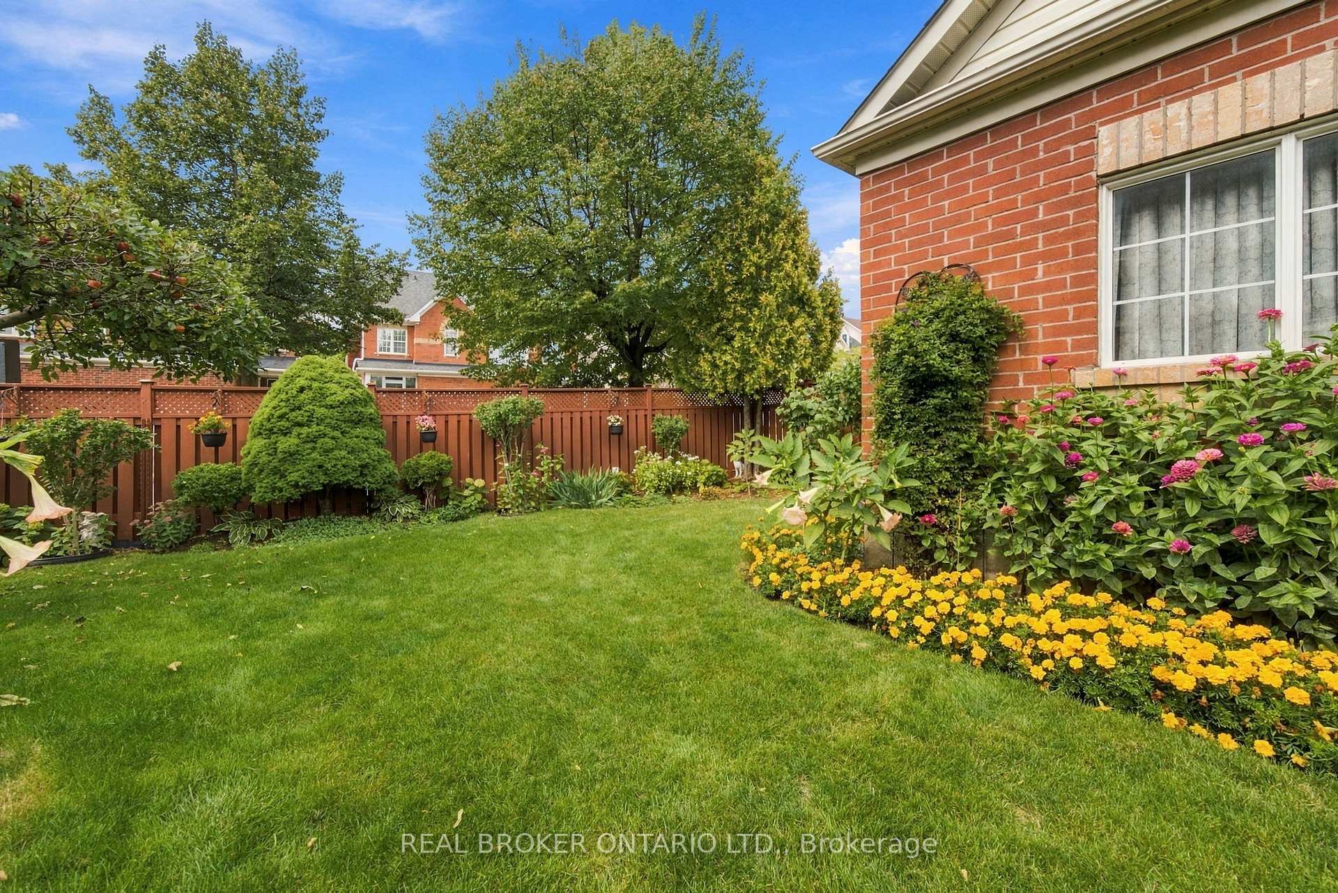 Photo 37 of 33 Pascoe Drive, Markham, Cornell — HOMEH