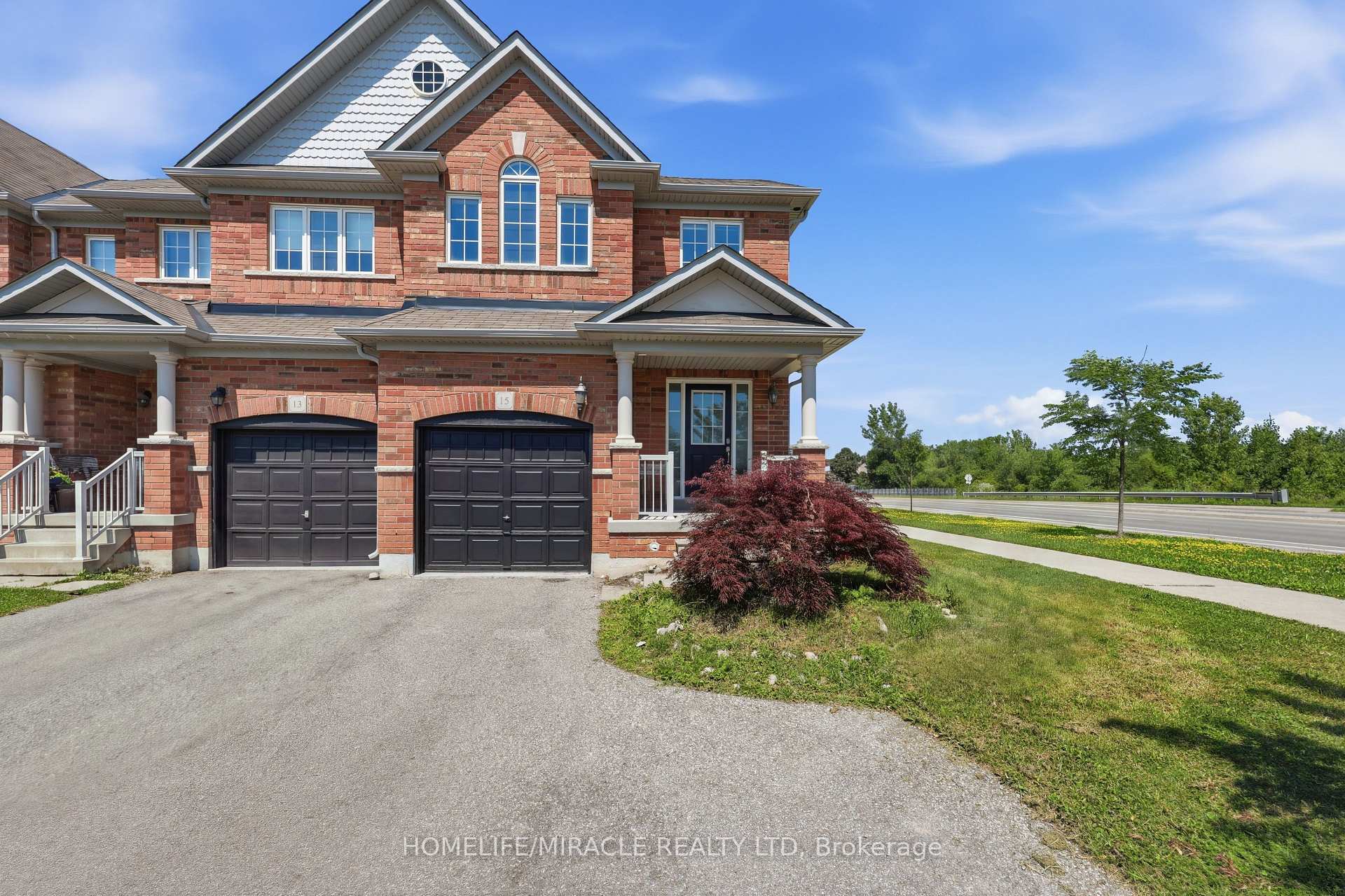 Photo 4 of 15 Mcphail Place, Hamilton, Waterdown — HOMEH