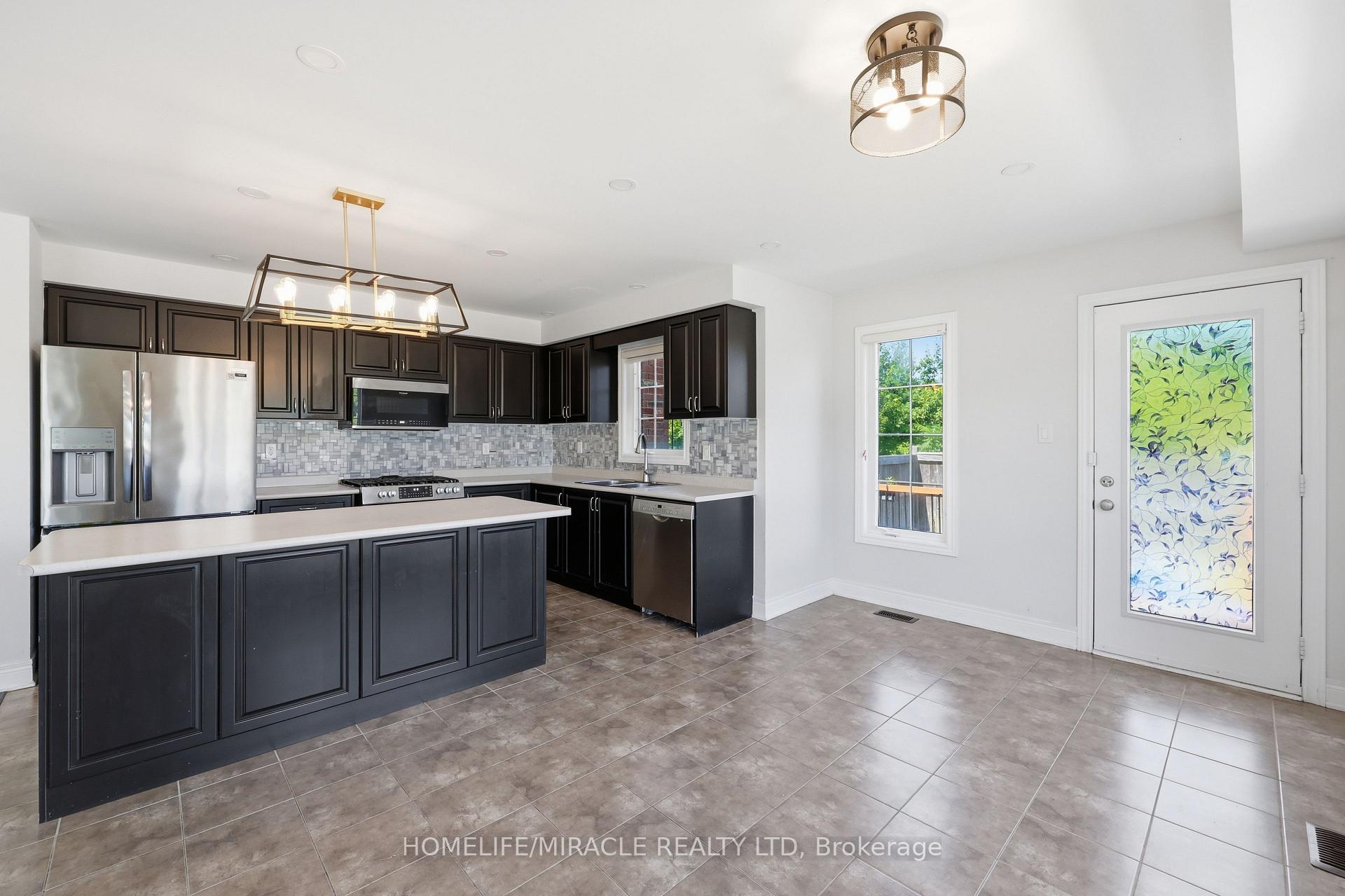 Photo 15 of 15 Mcphail Place, Hamilton, Waterdown — HOMEH