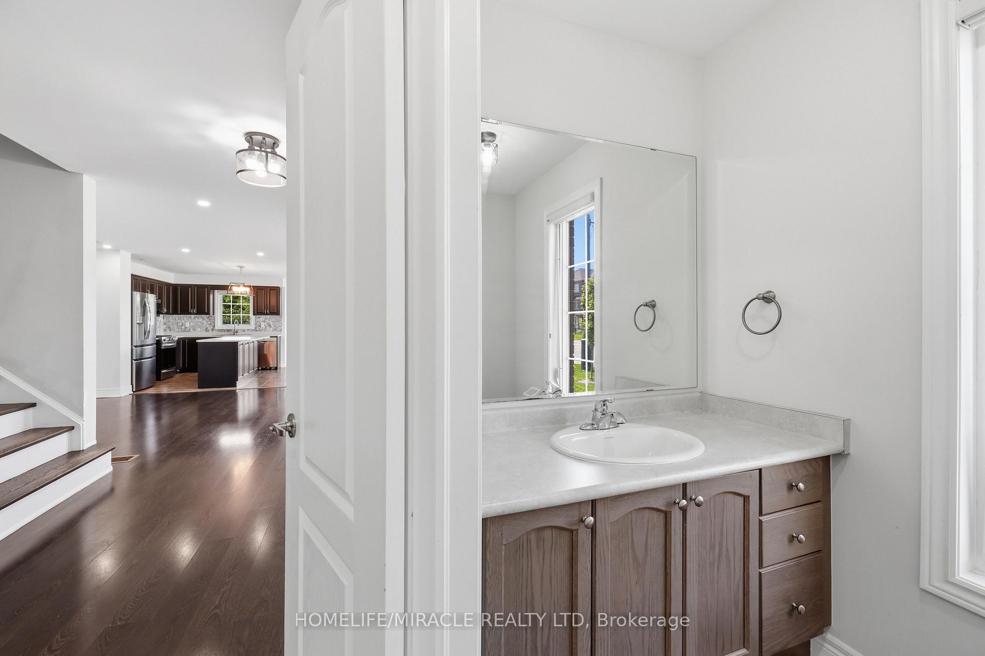 Photo 23 of 15 Mcphail Place, Hamilton, Waterdown — HOMEH