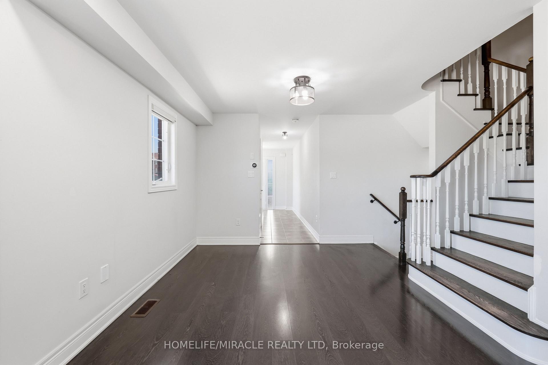 Photo 24 of 15 Mcphail Place, Hamilton, Waterdown — HOMEH