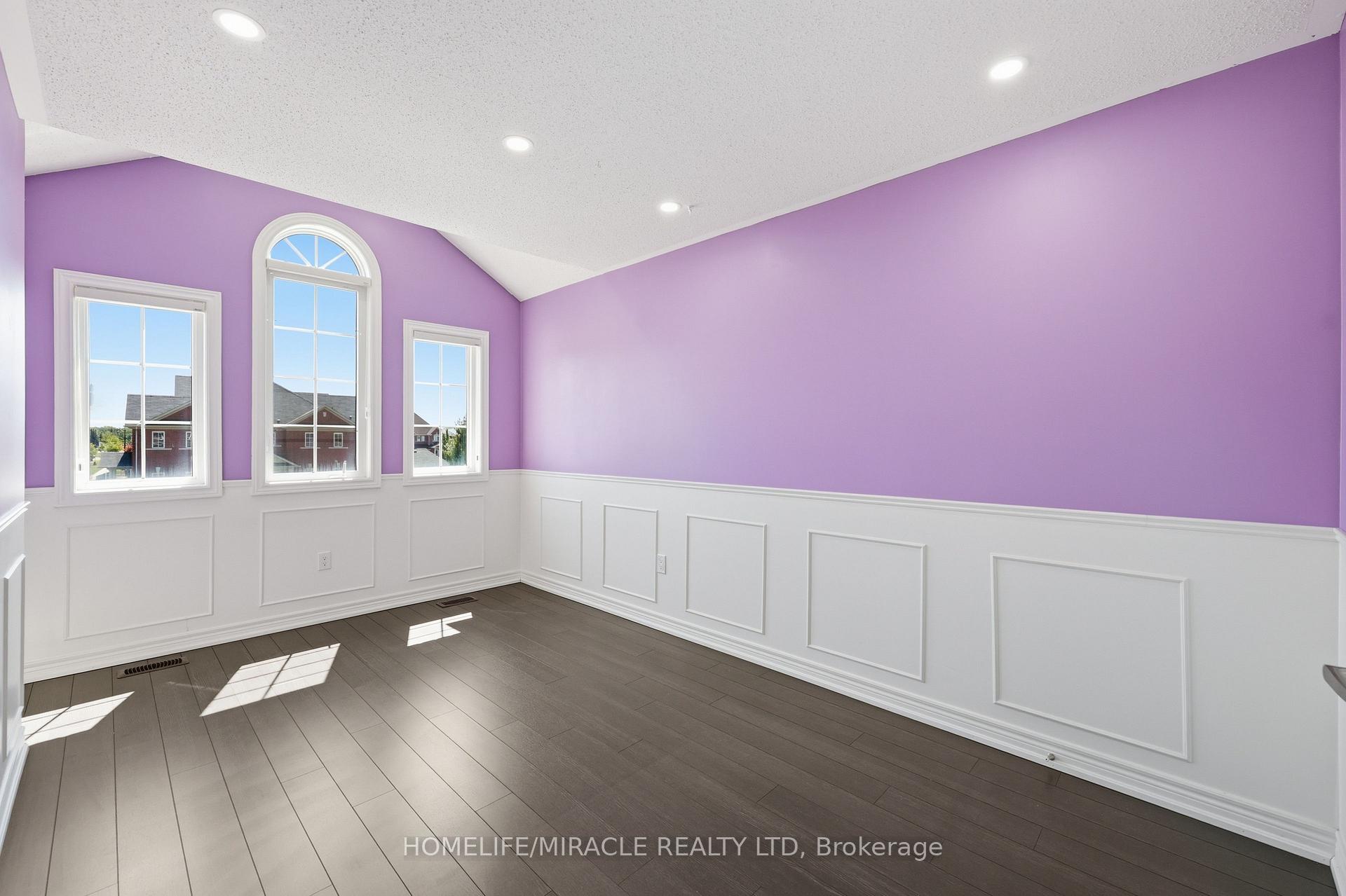 Photo 31 of 15 Mcphail Place, Hamilton, Waterdown — HOMEH