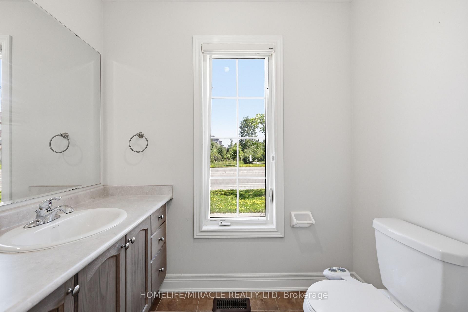 Photo 33 of 15 Mcphail Place, Hamilton, Waterdown — HOMEH